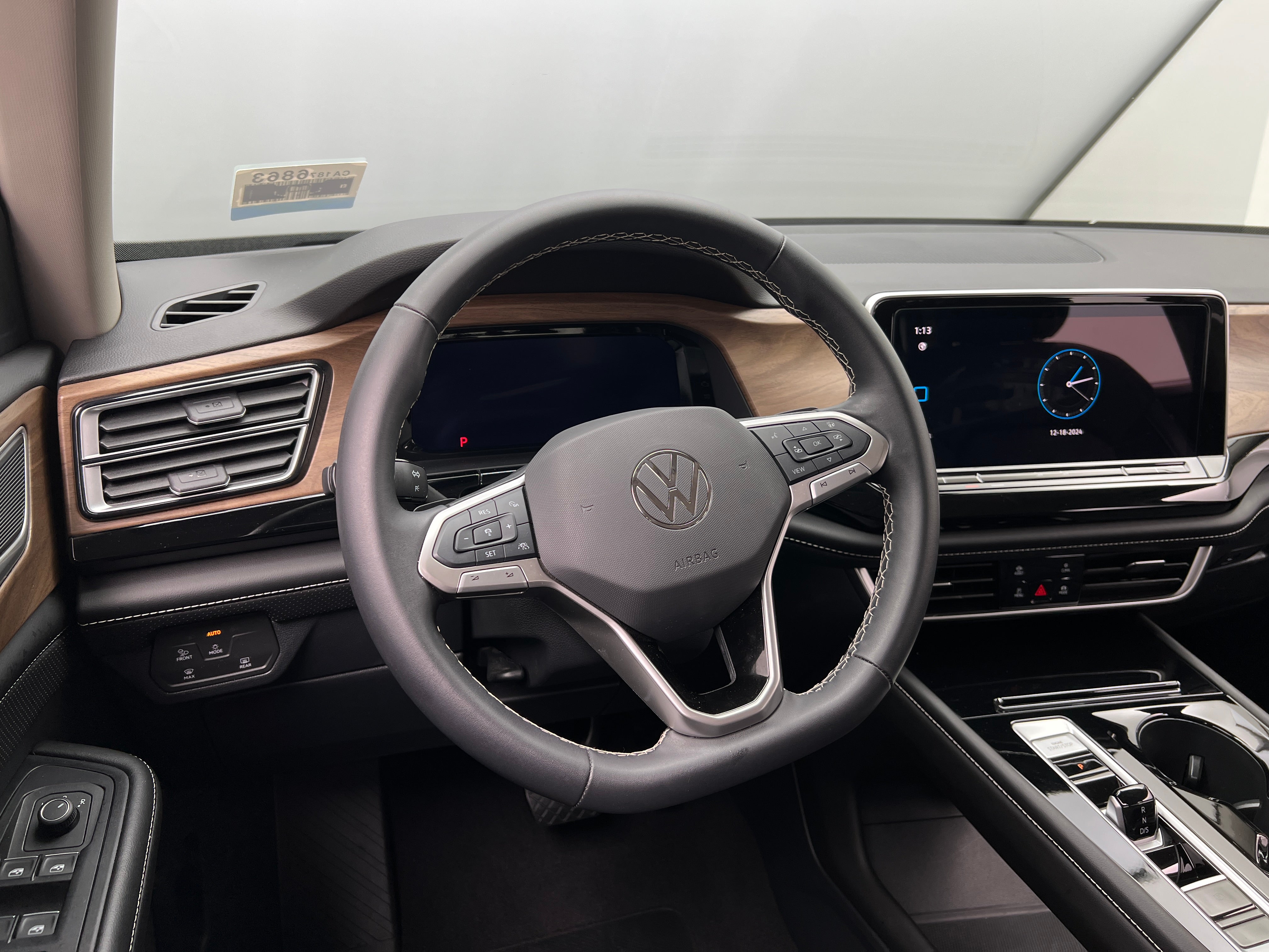 2024 Volkswagen Atlas SE 5