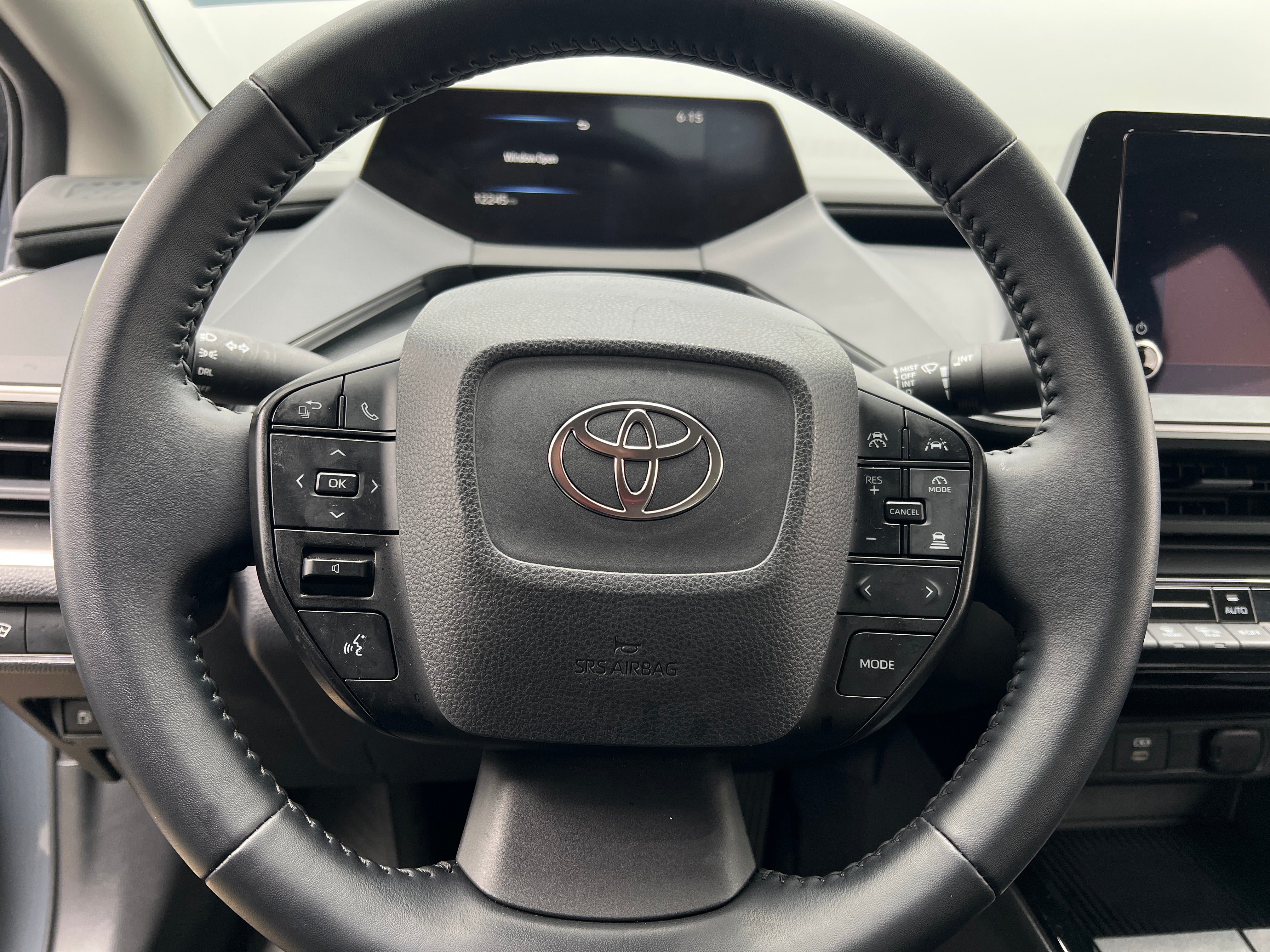 2024 Toyota Prius LE 5