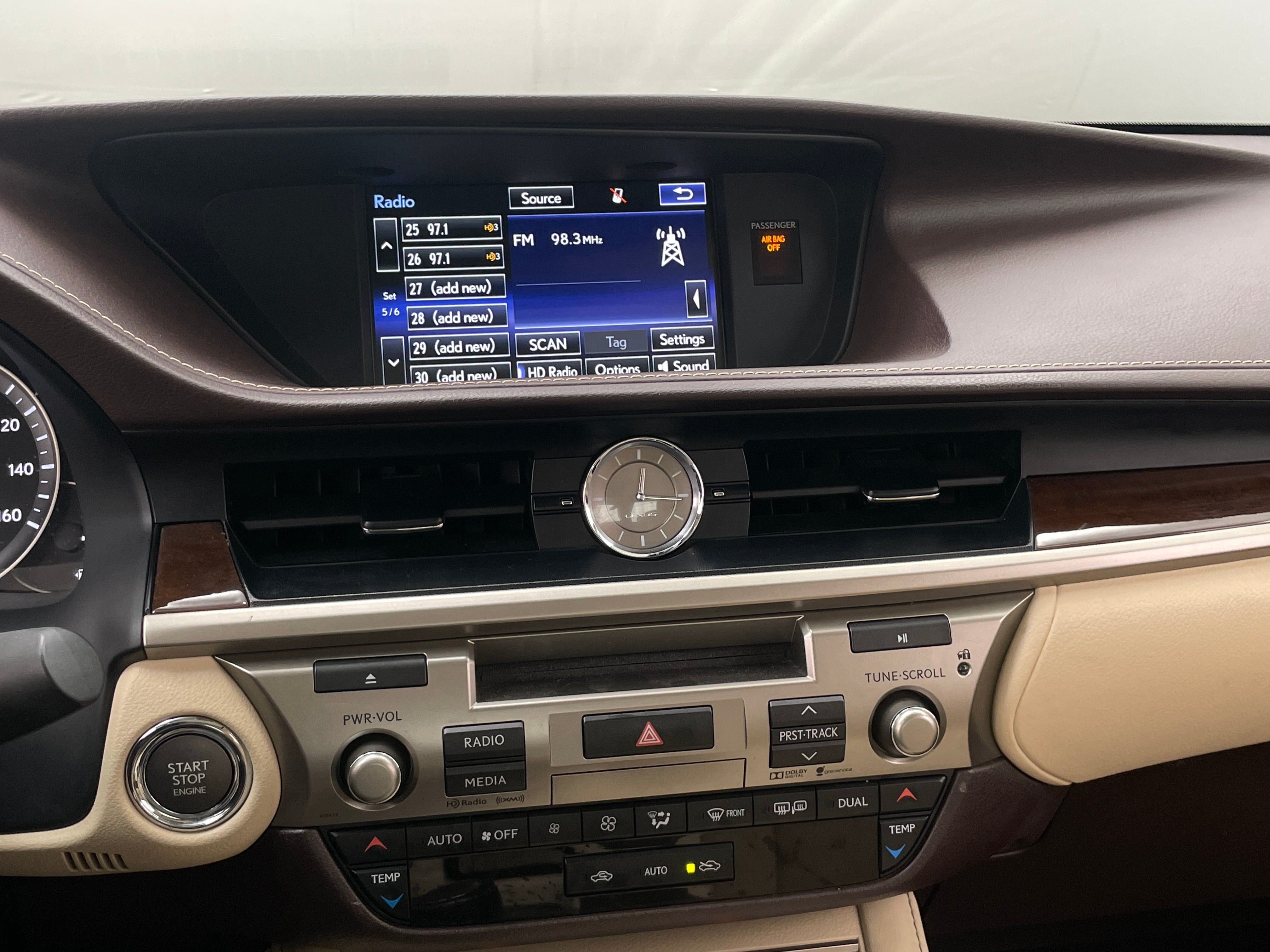 2016 Lexus ES 350 3