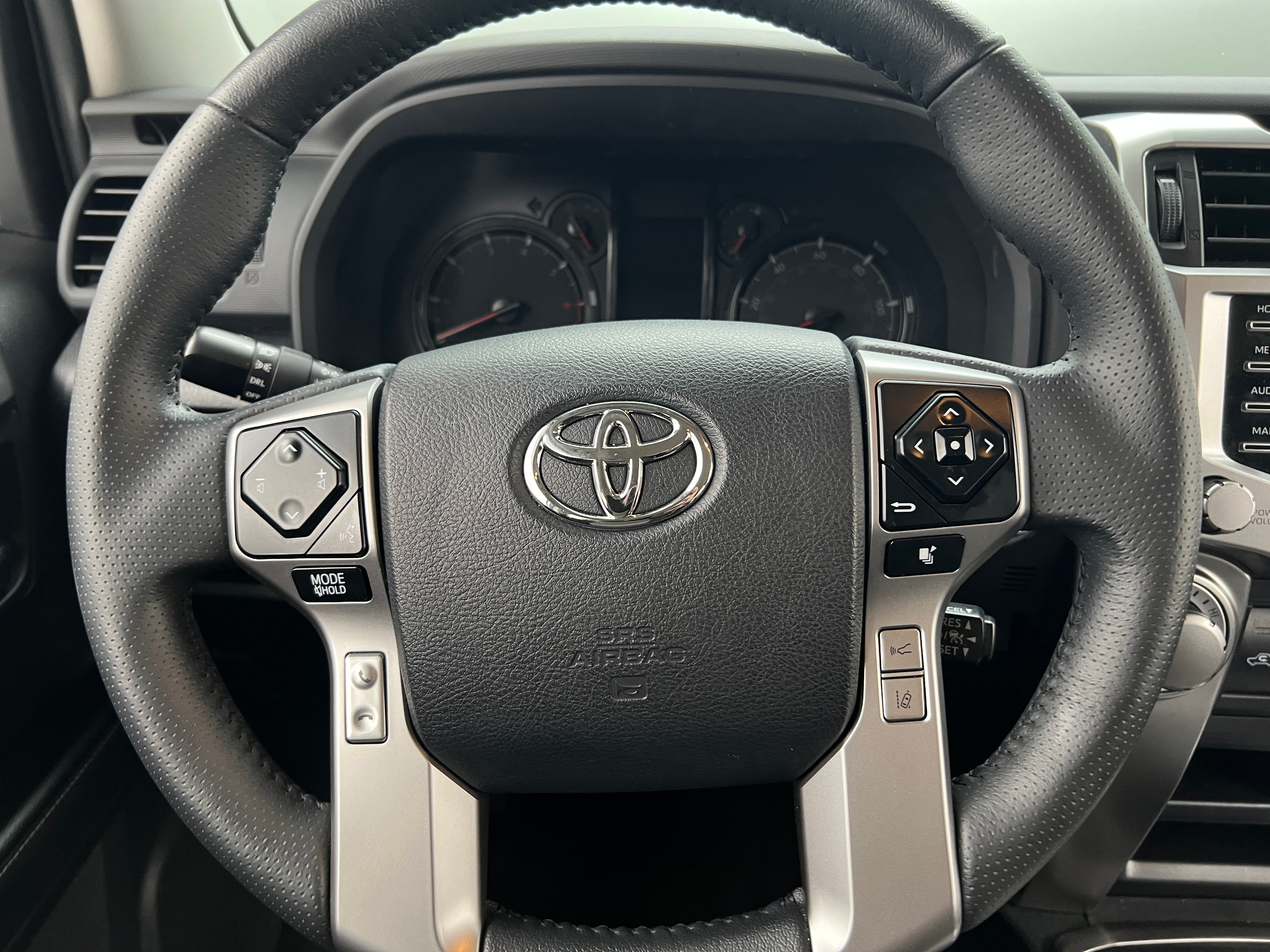 2024 Toyota 4Runner SR5 5