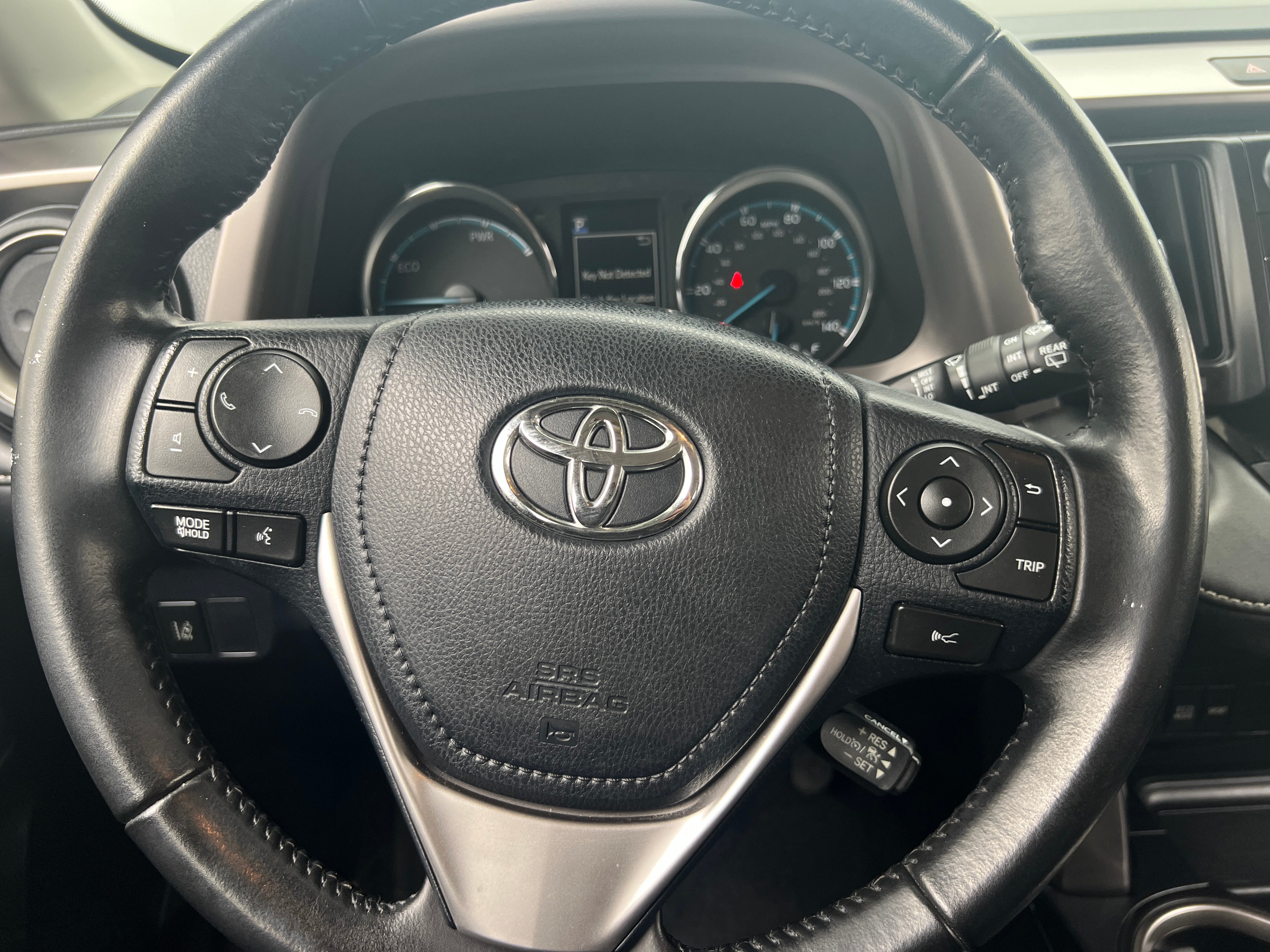 2018 Toyota RAV4 XLE 5