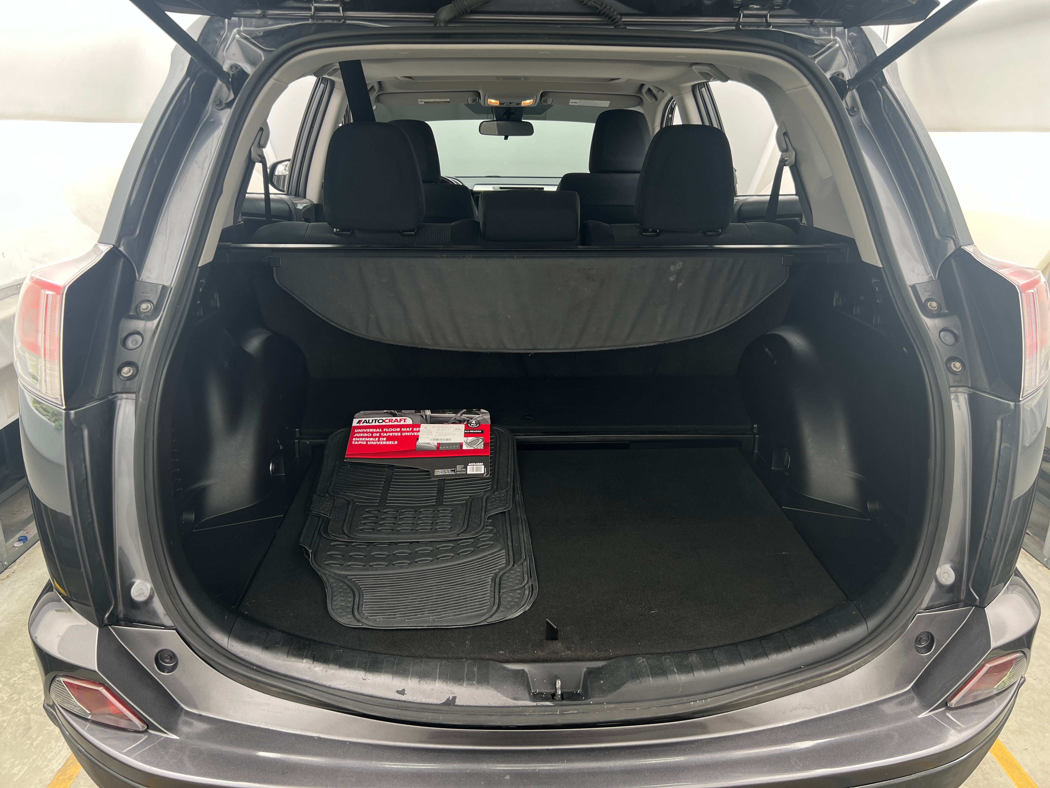 2018 Toyota RAV4 XLE 7