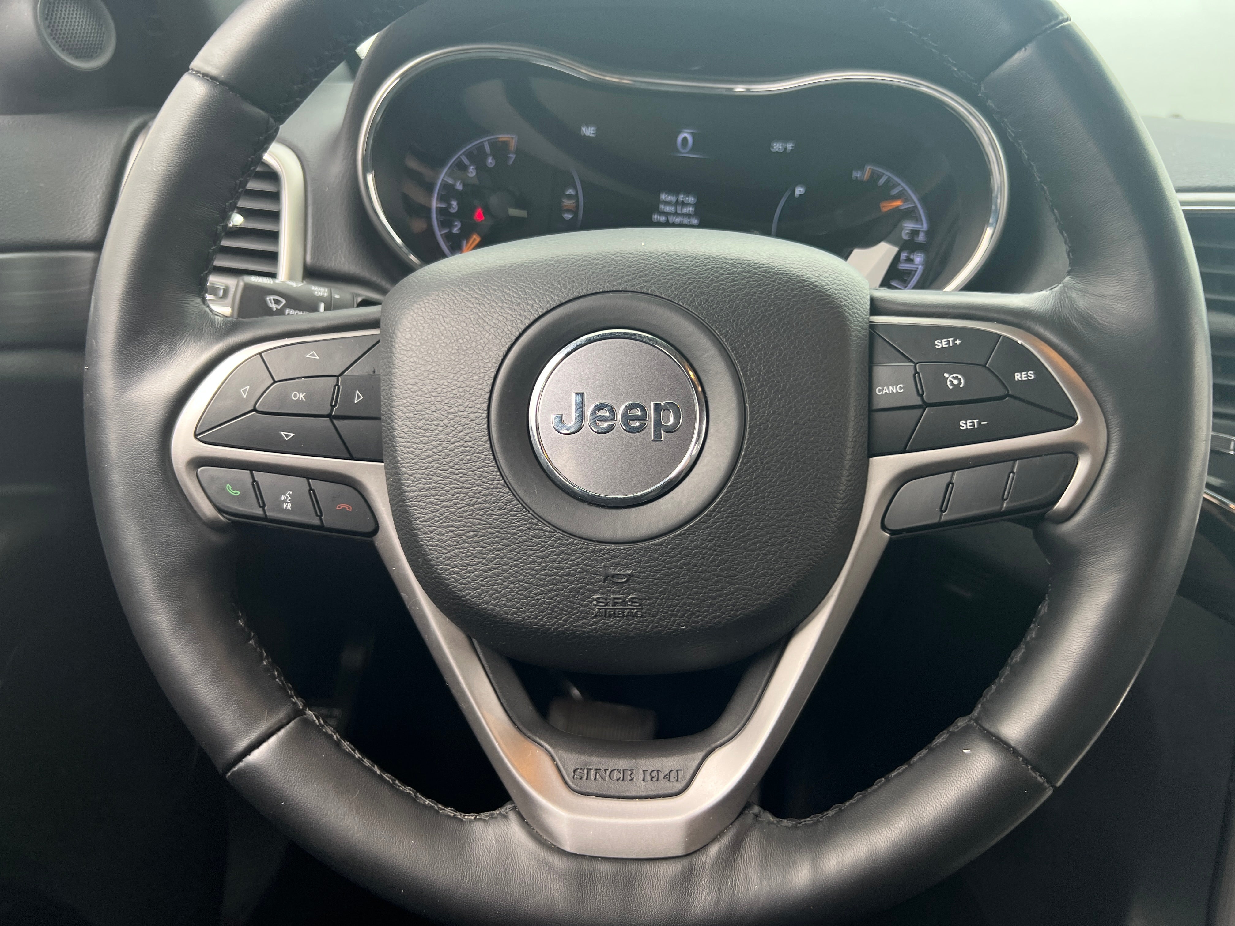 2021 Jeep Grand Cherokee Laredo 5