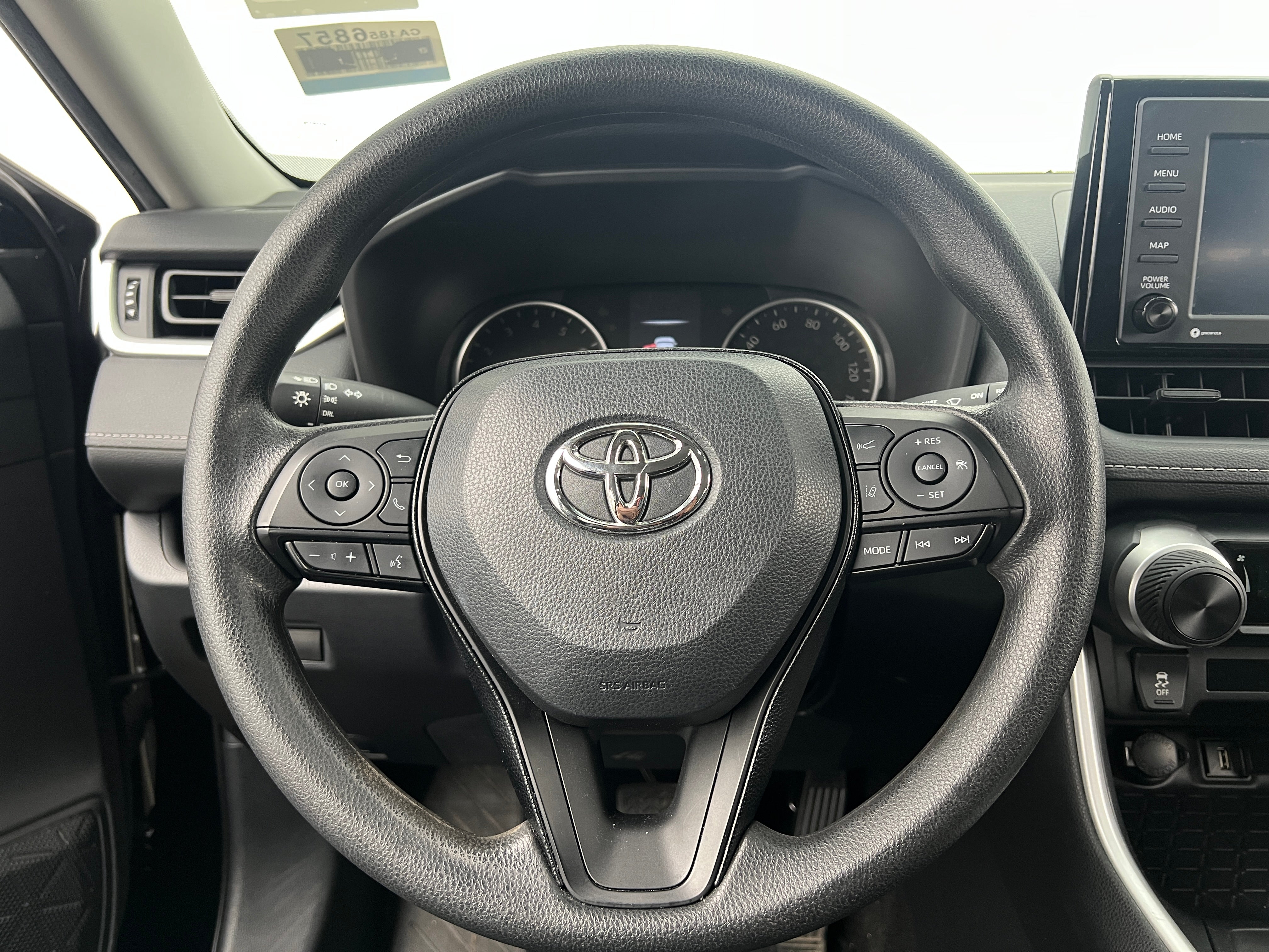 2021 Toyota RAV4 LE 5