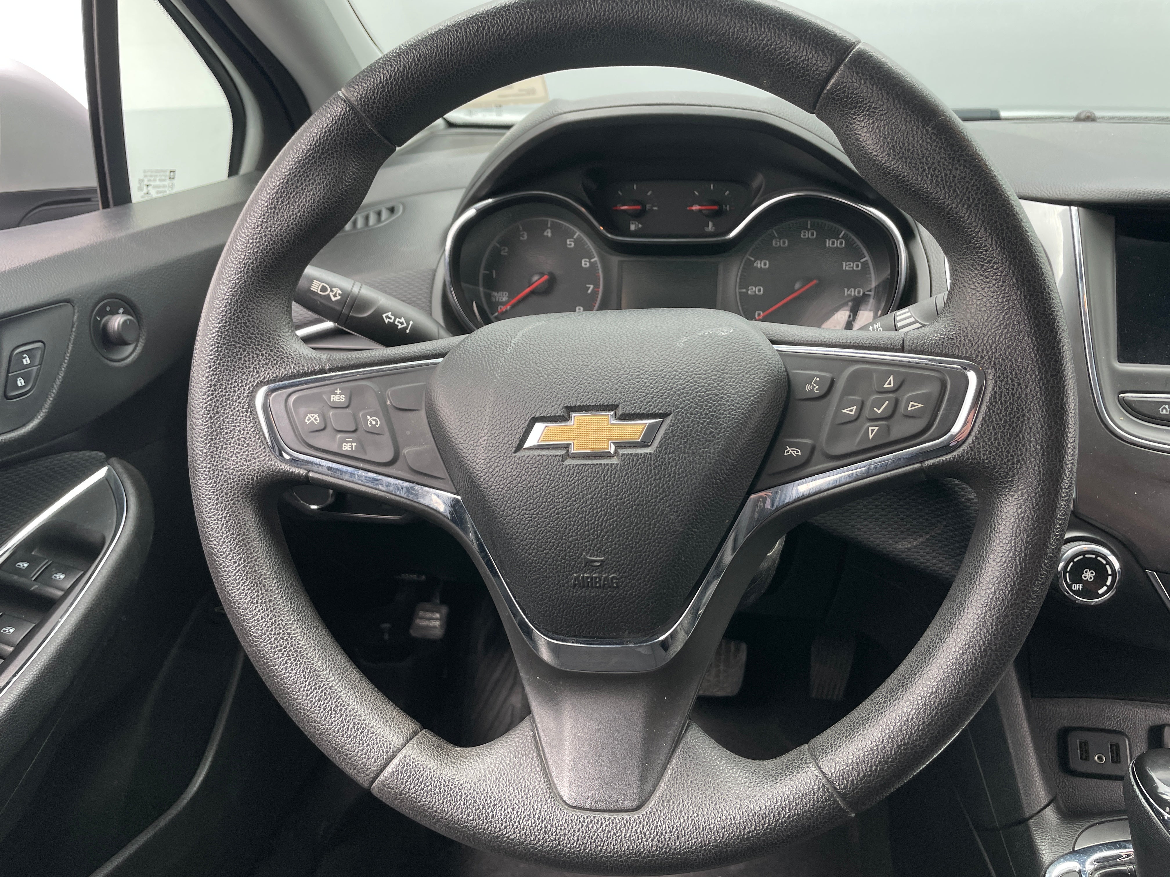 2019 Chevrolet Cruze LS 5