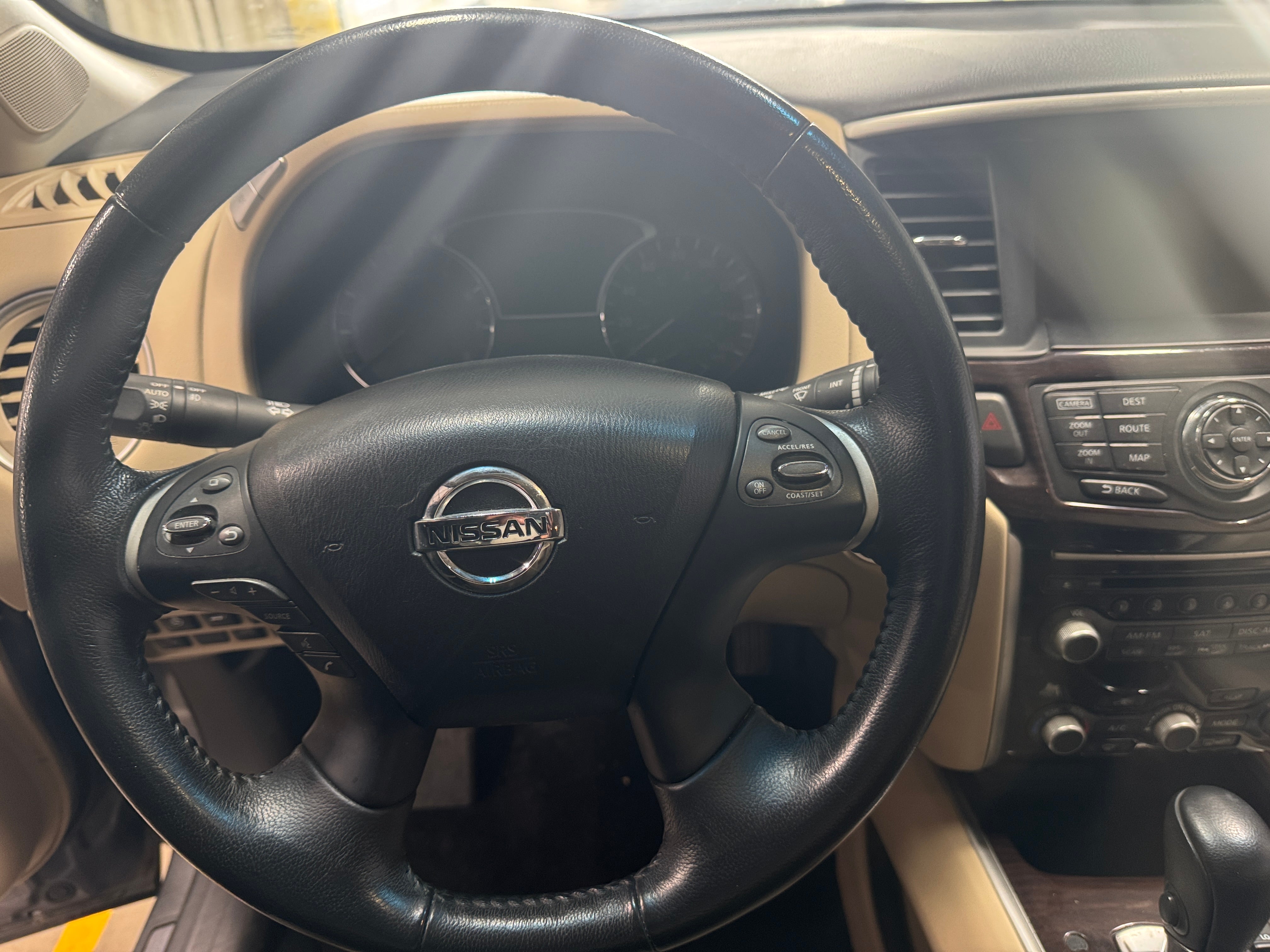 2016 Nissan Pathfinder SL 5