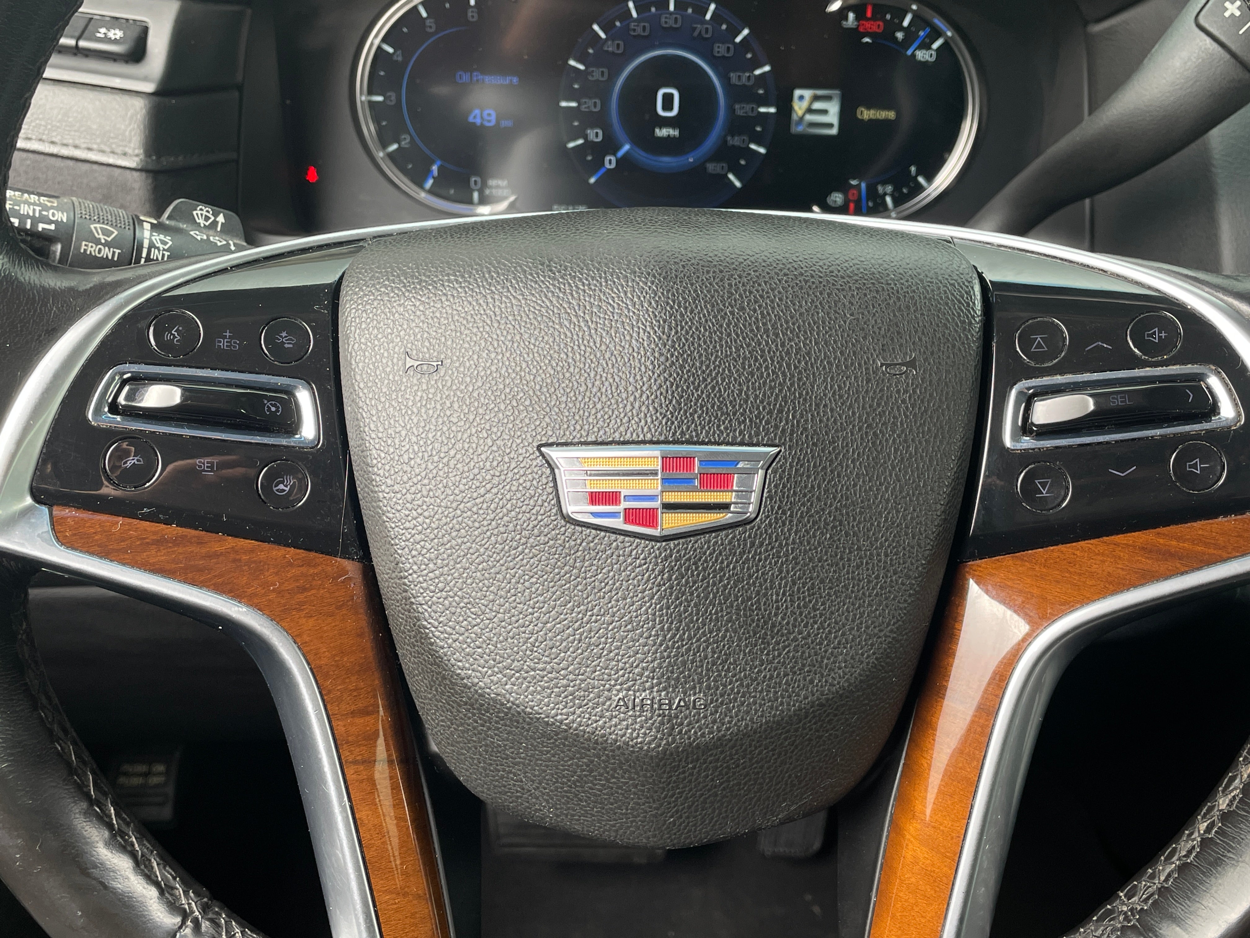 2019 Cadillac Escalade Luxury 4