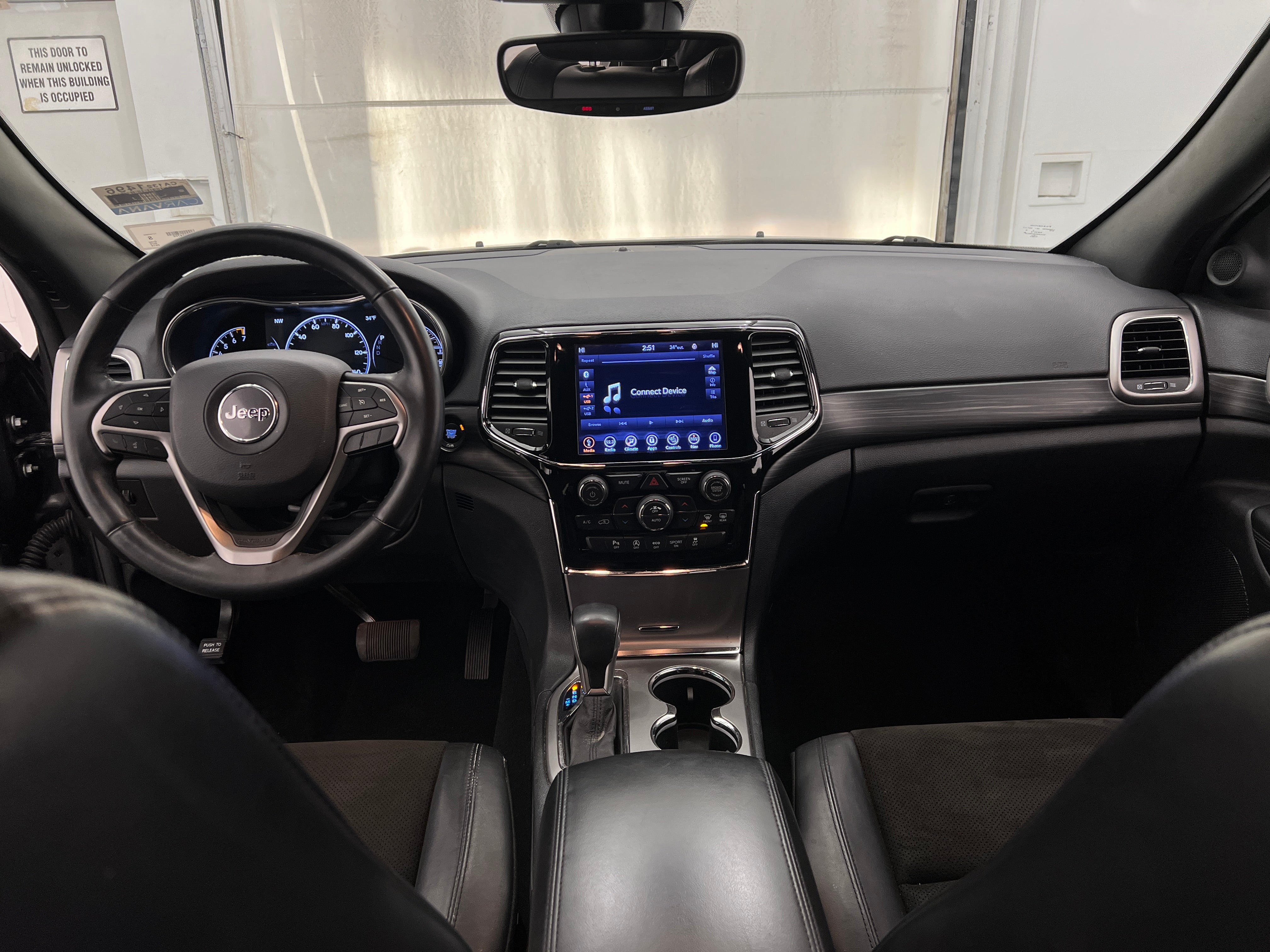 2019 Jeep Grand Cherokee Altitude 3