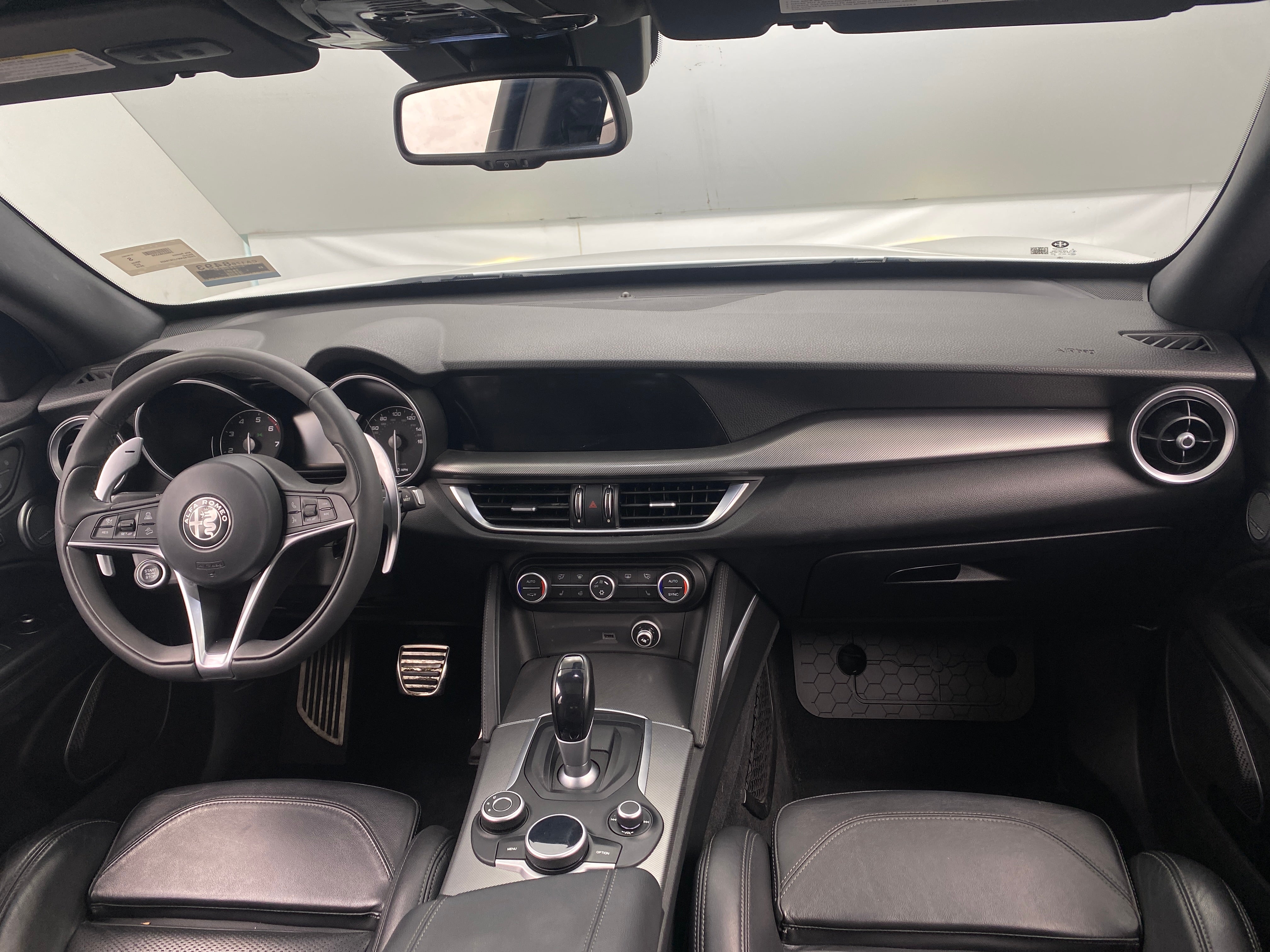 2018 Alfa Romeo Stelvio Ti Sport 2