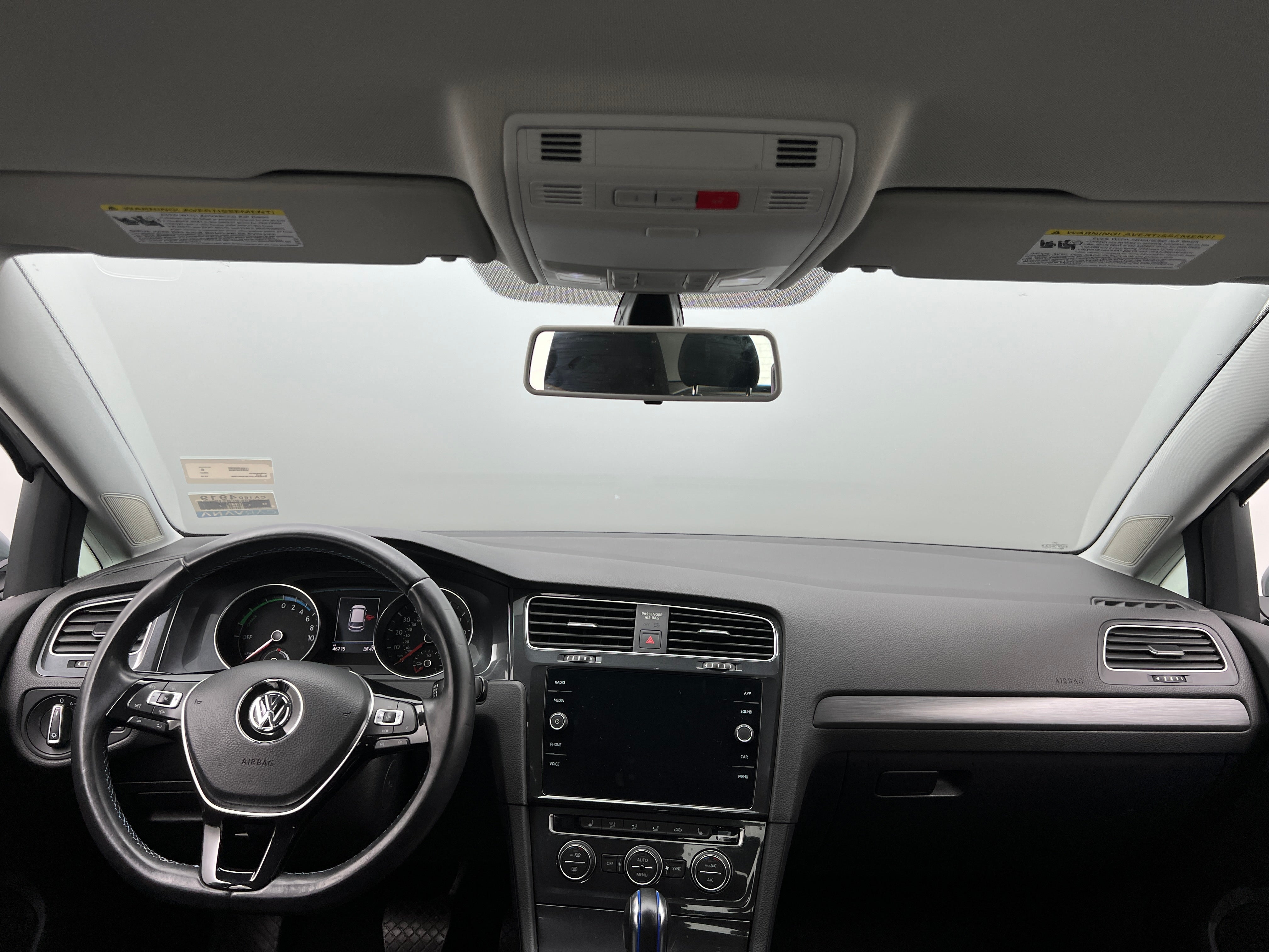 2019 Volkswagen e-Golf SE 3