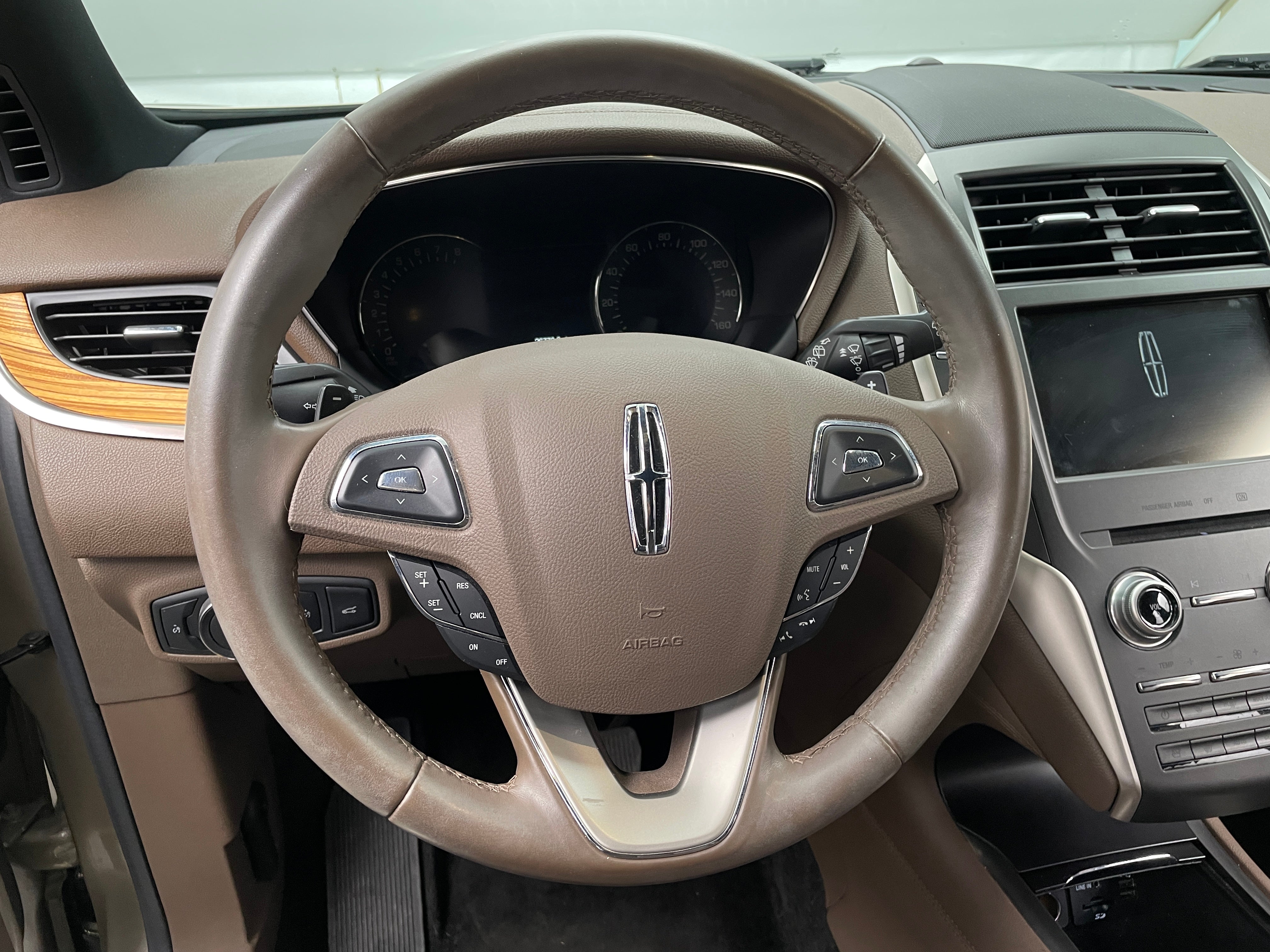 2015 Lincoln MKC Base 5