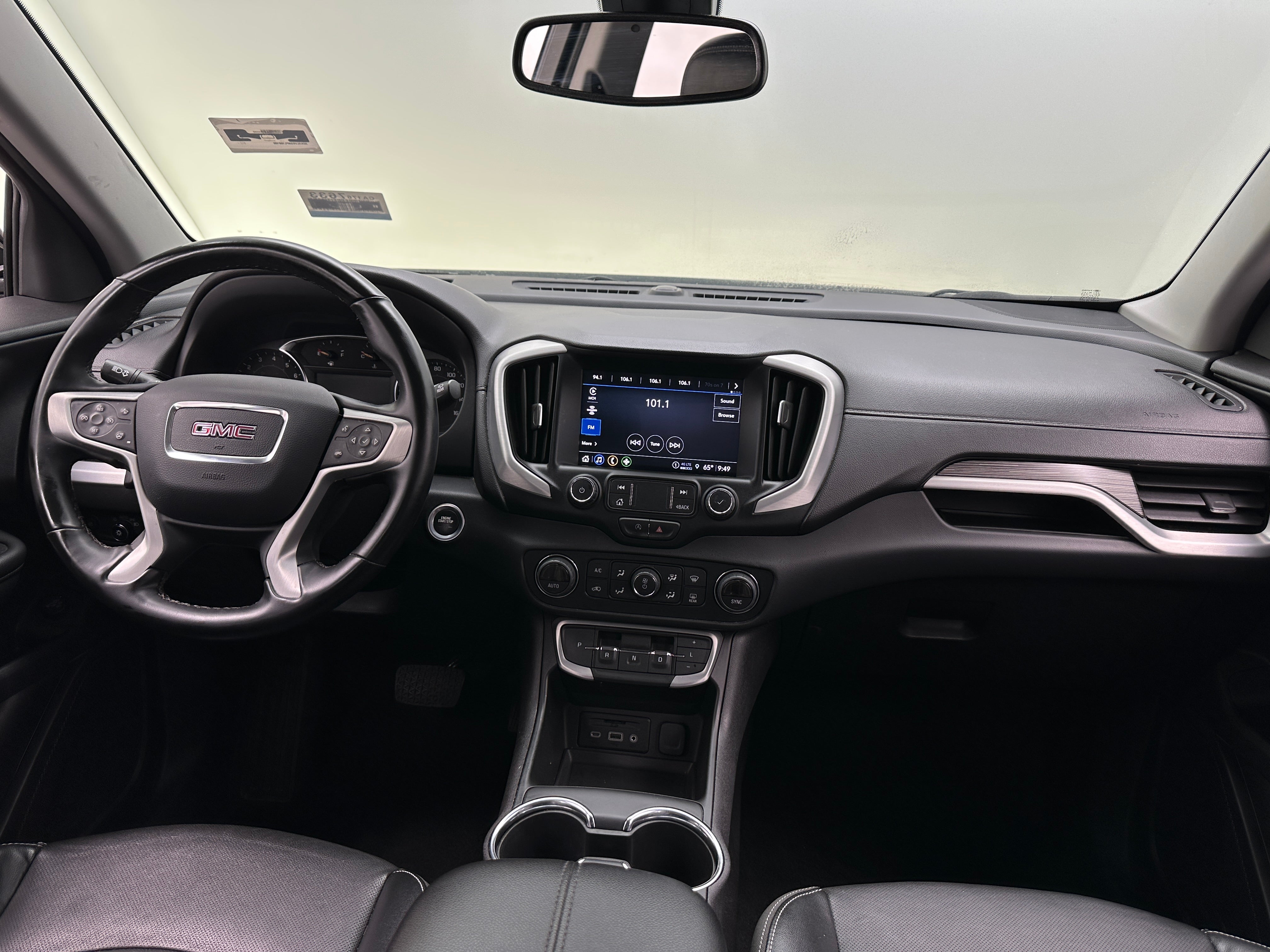 2023 GMC Terrain SLT 2