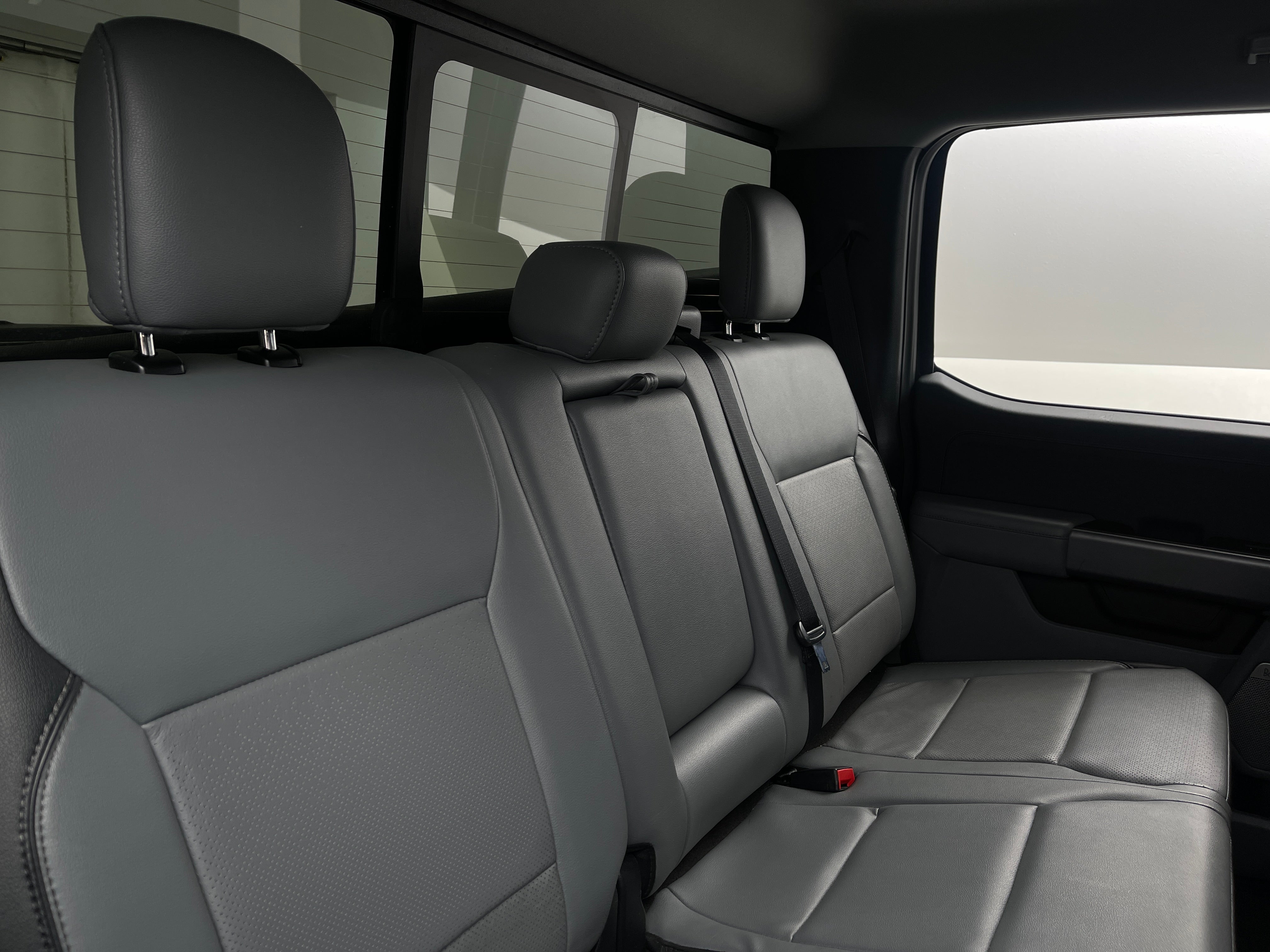 2022 Ford Econoline E-150 5