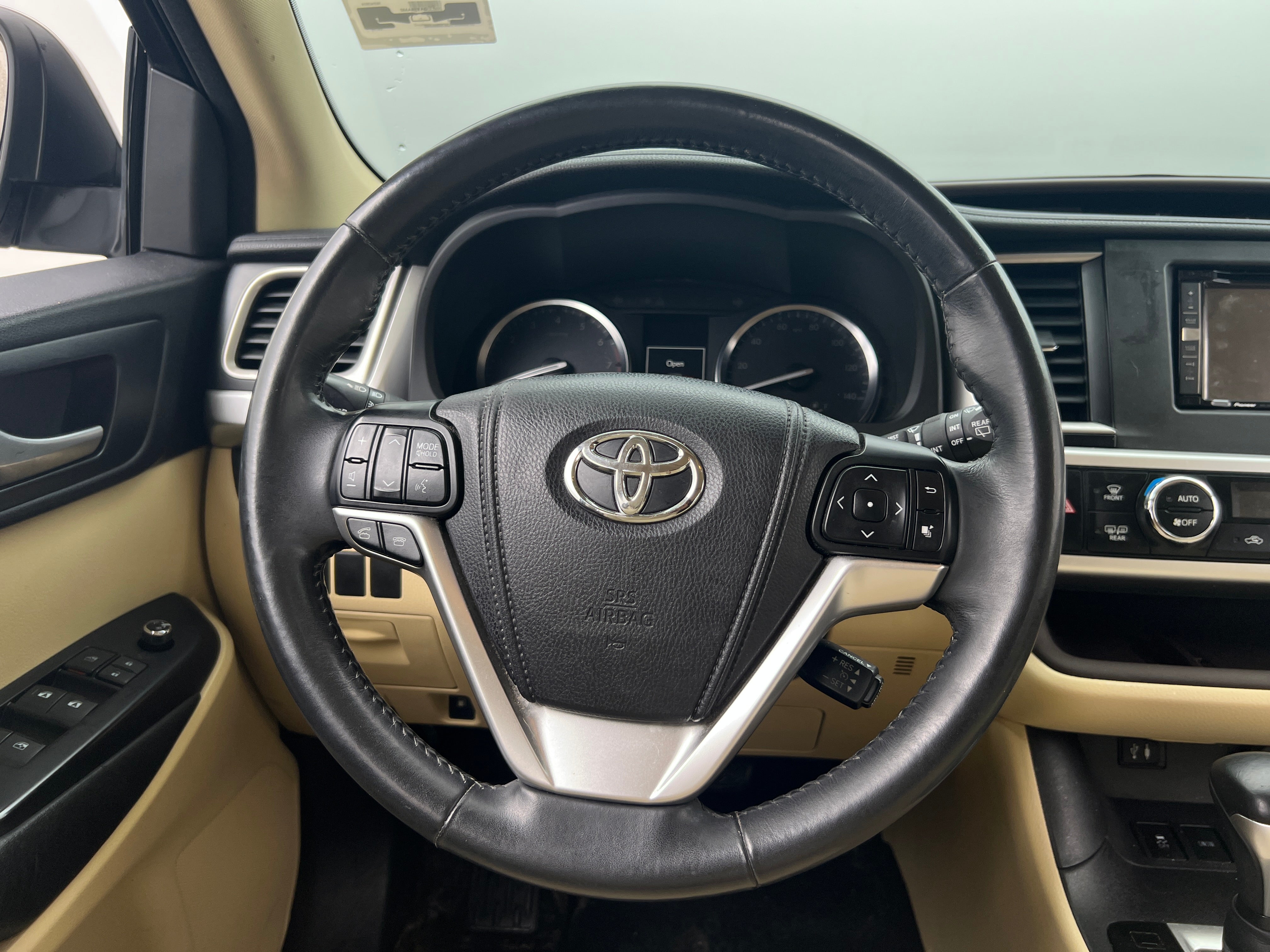 2014 Toyota Highlander XLE 4