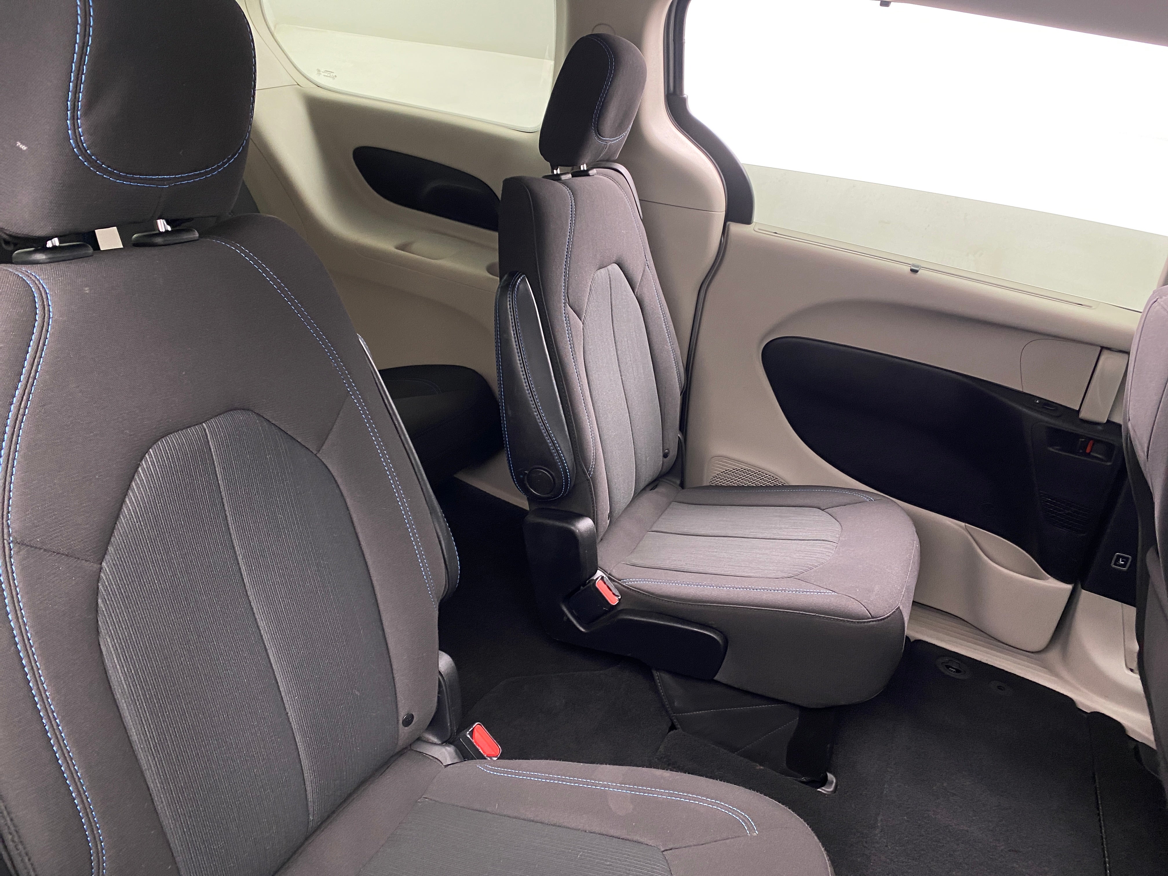 2021 Chrysler Pacifica Touring 6