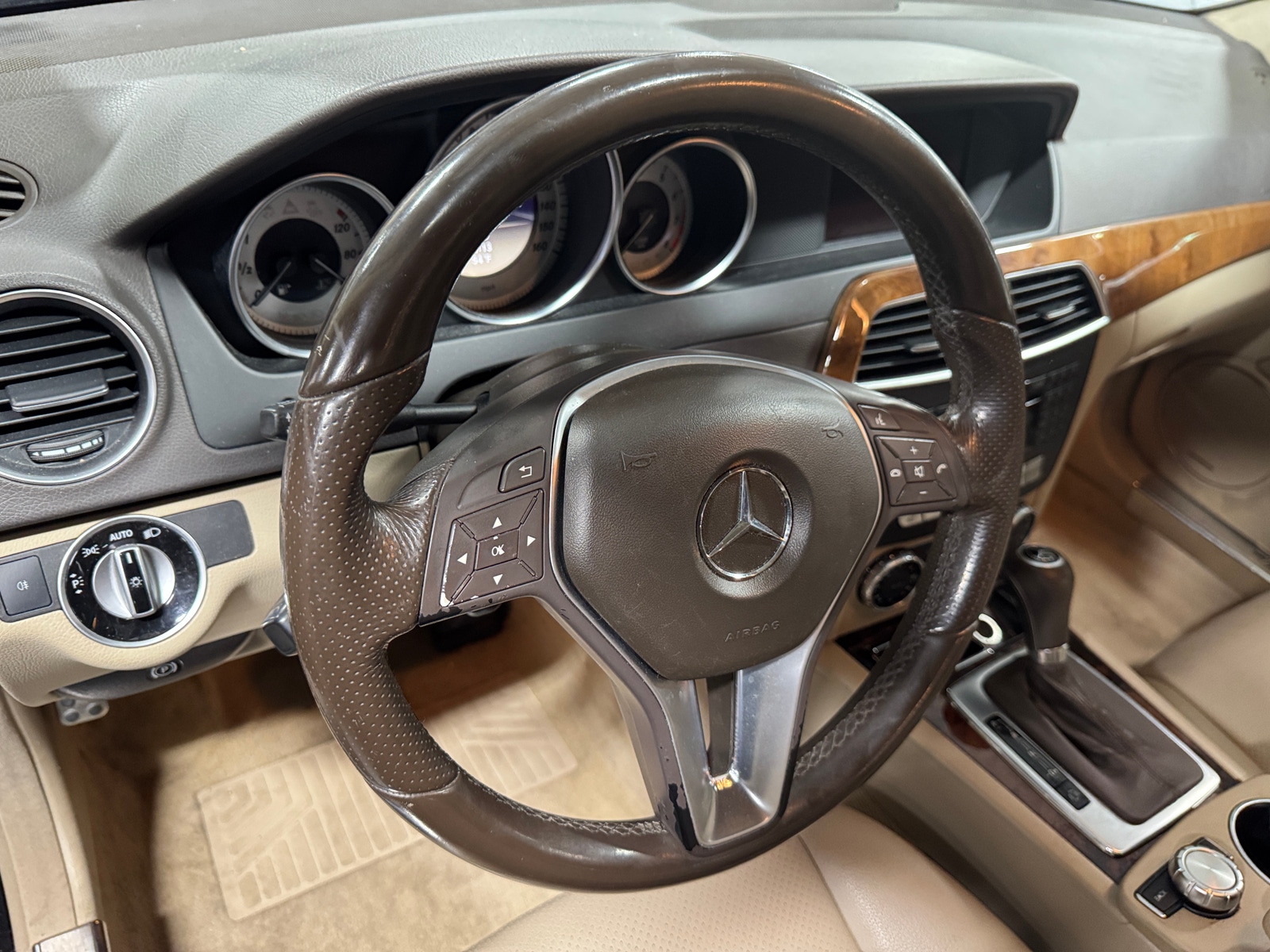 Thumbnail: 2012 Mercedes-Benz C-Class - 4