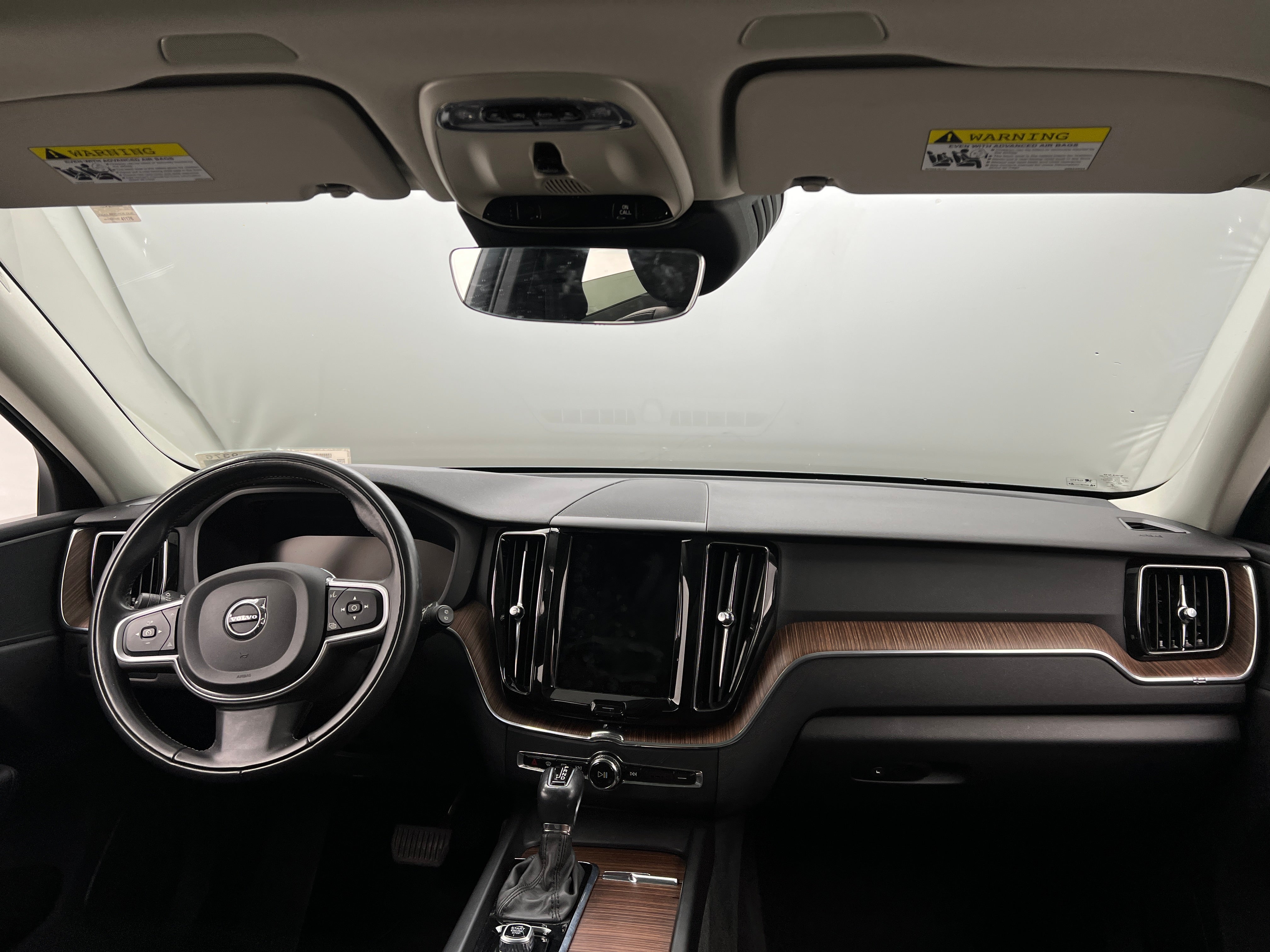 2021 Volvo XC60 T6 Momentum 2