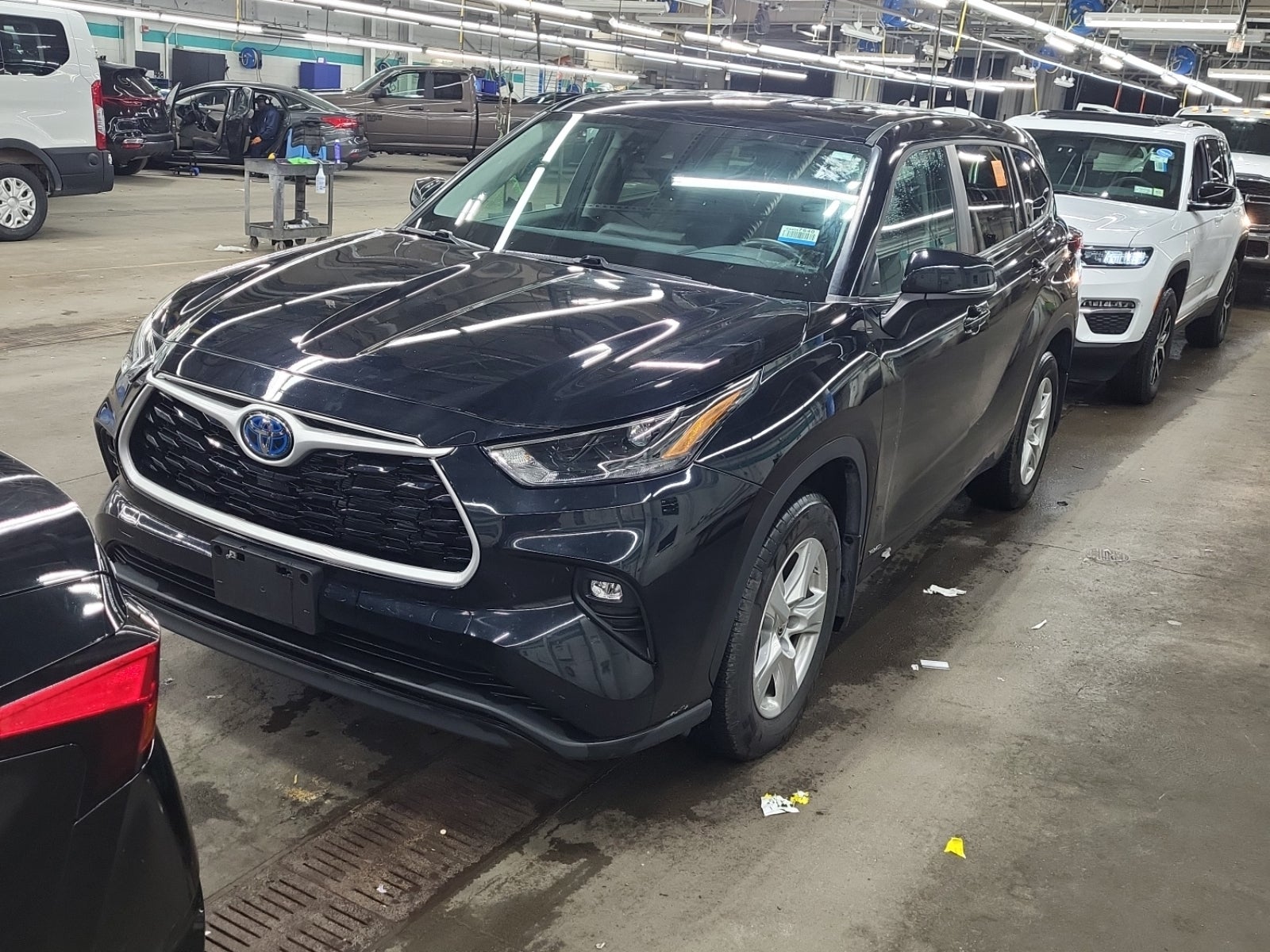 2024 Toyota Highlander Hybrid LE