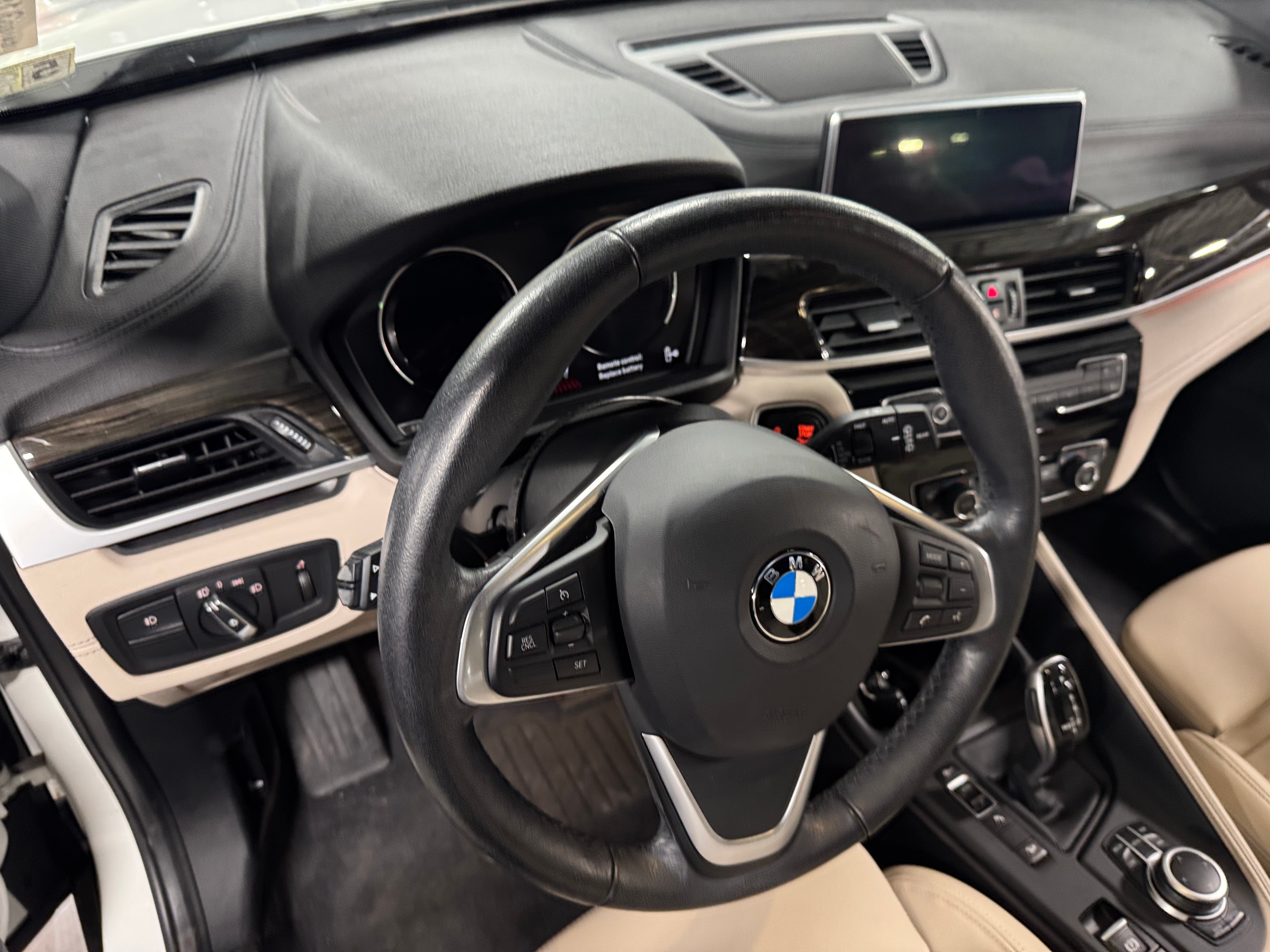 2020 BMW X1 xDrive28i 5