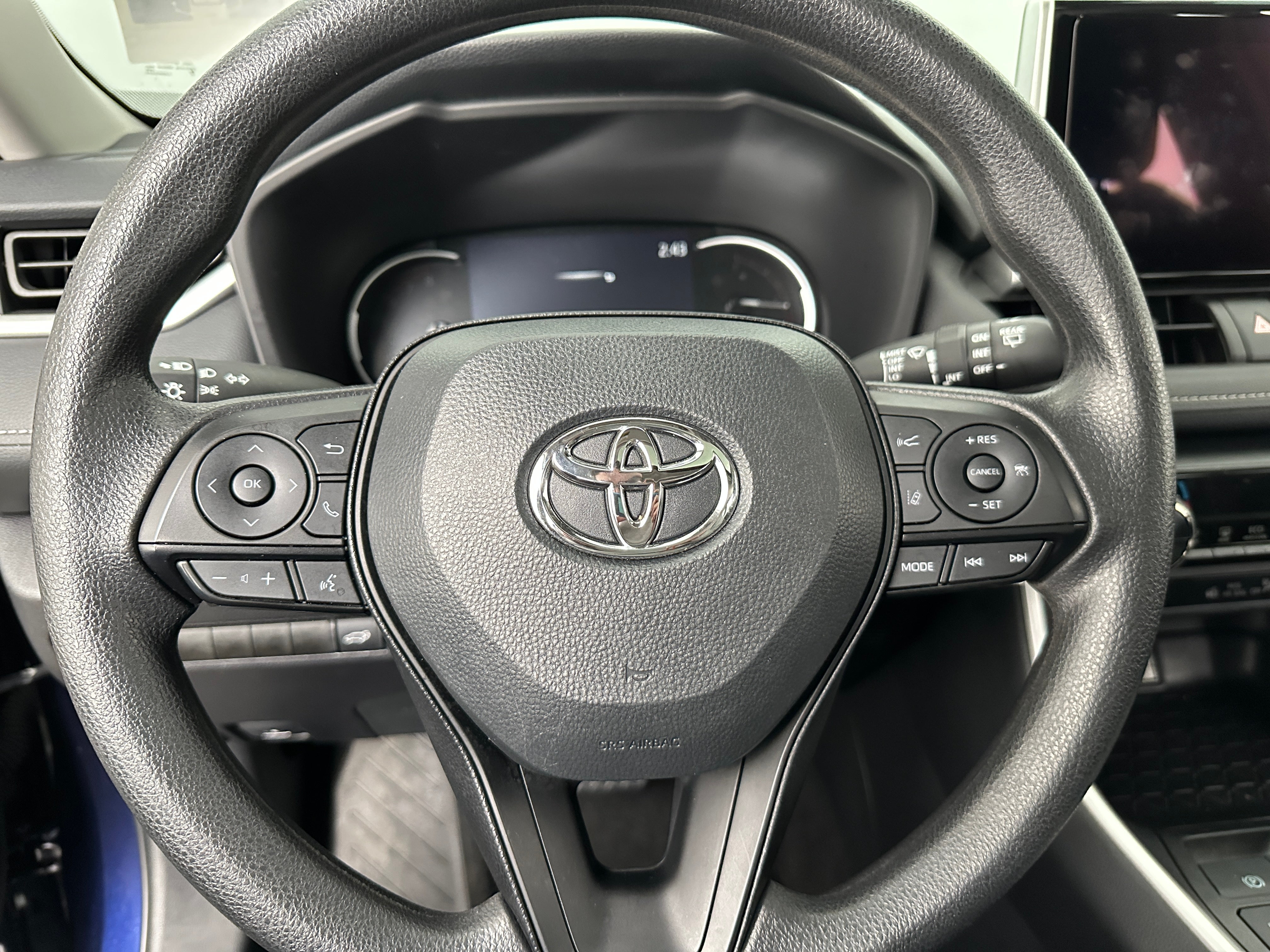 2024 Toyota RAV4 XLE 5