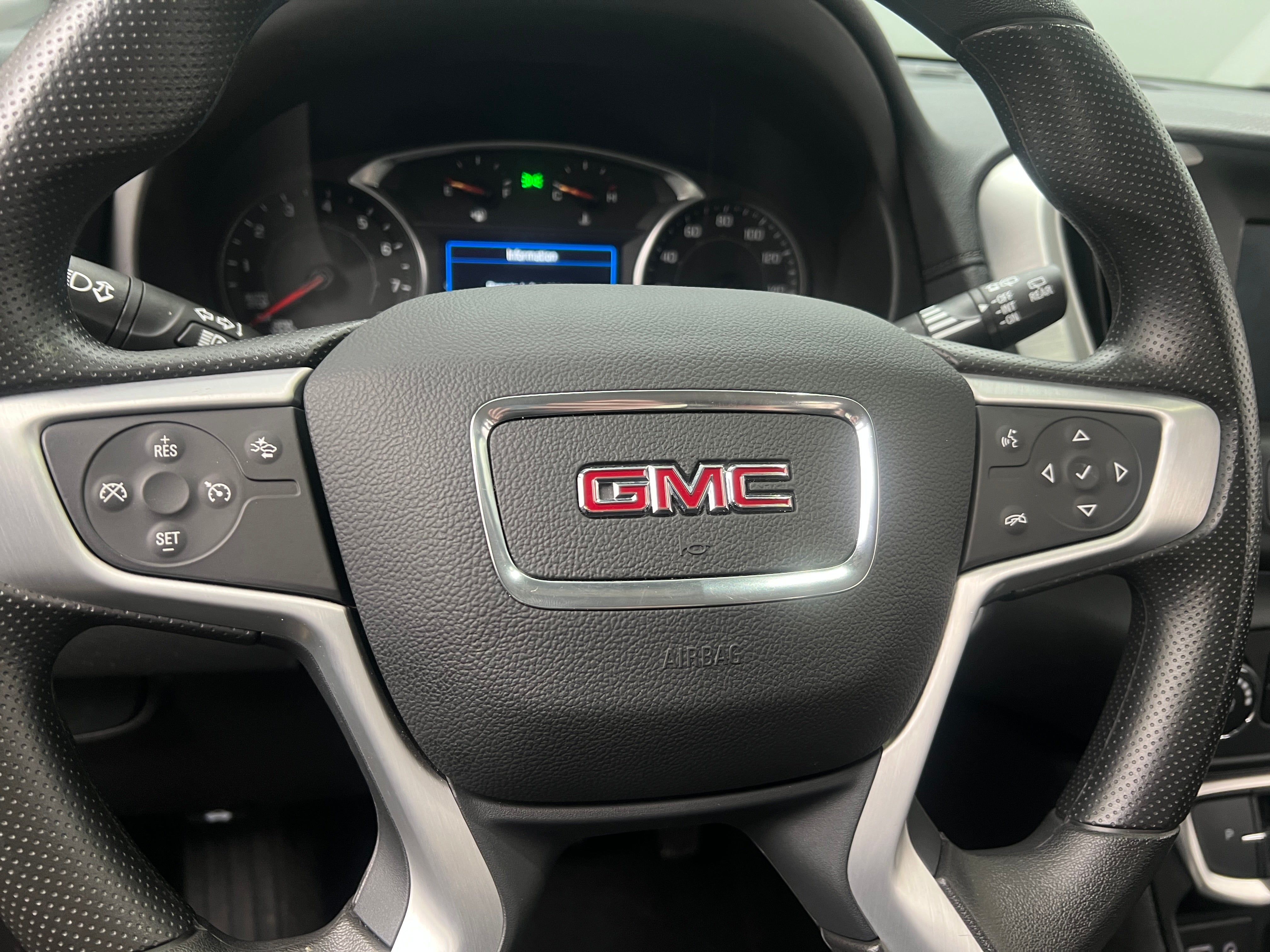 2024 GMC Terrain SLE 5