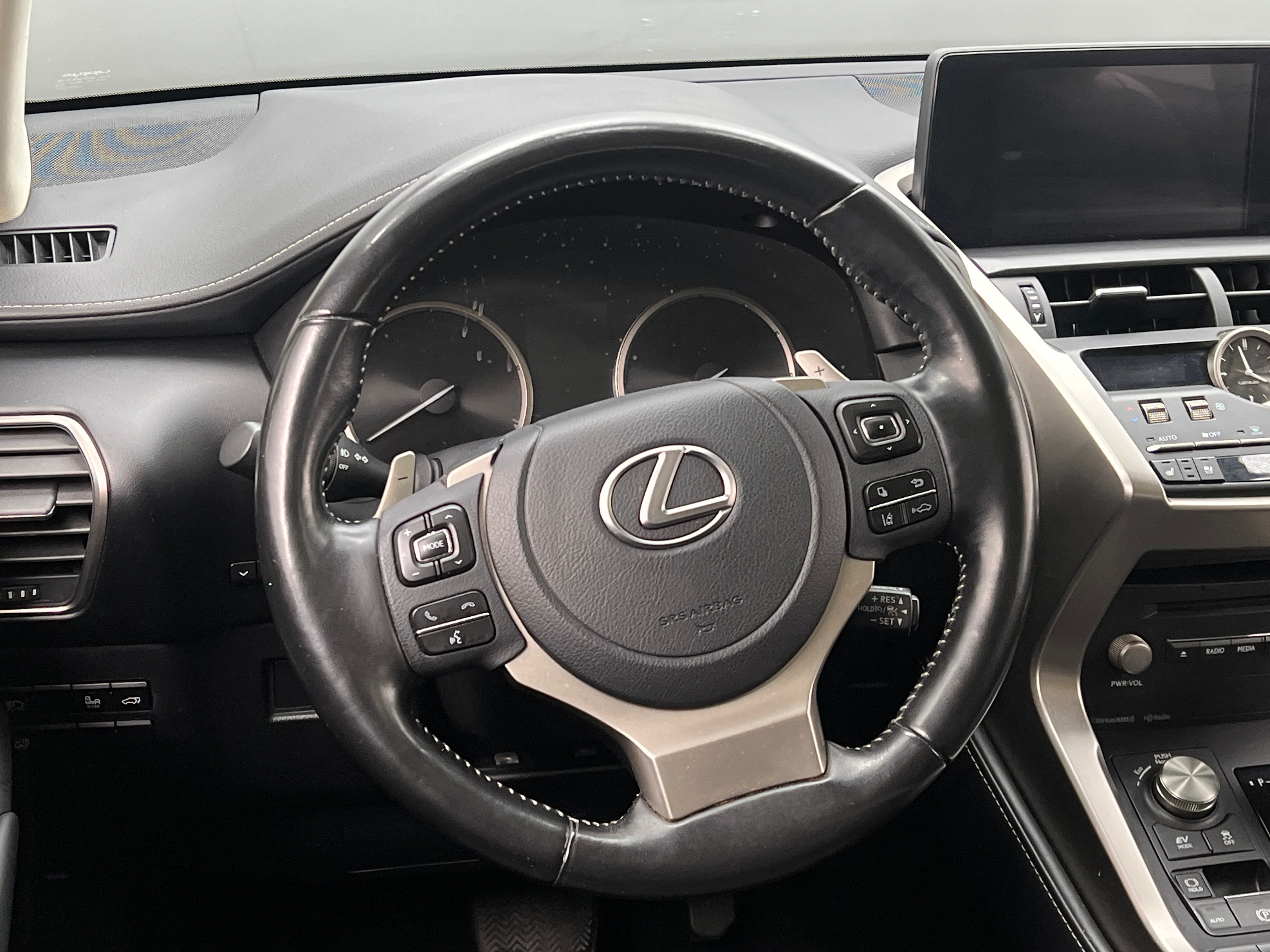 2021 Lexus NX Hybrid 300h 4