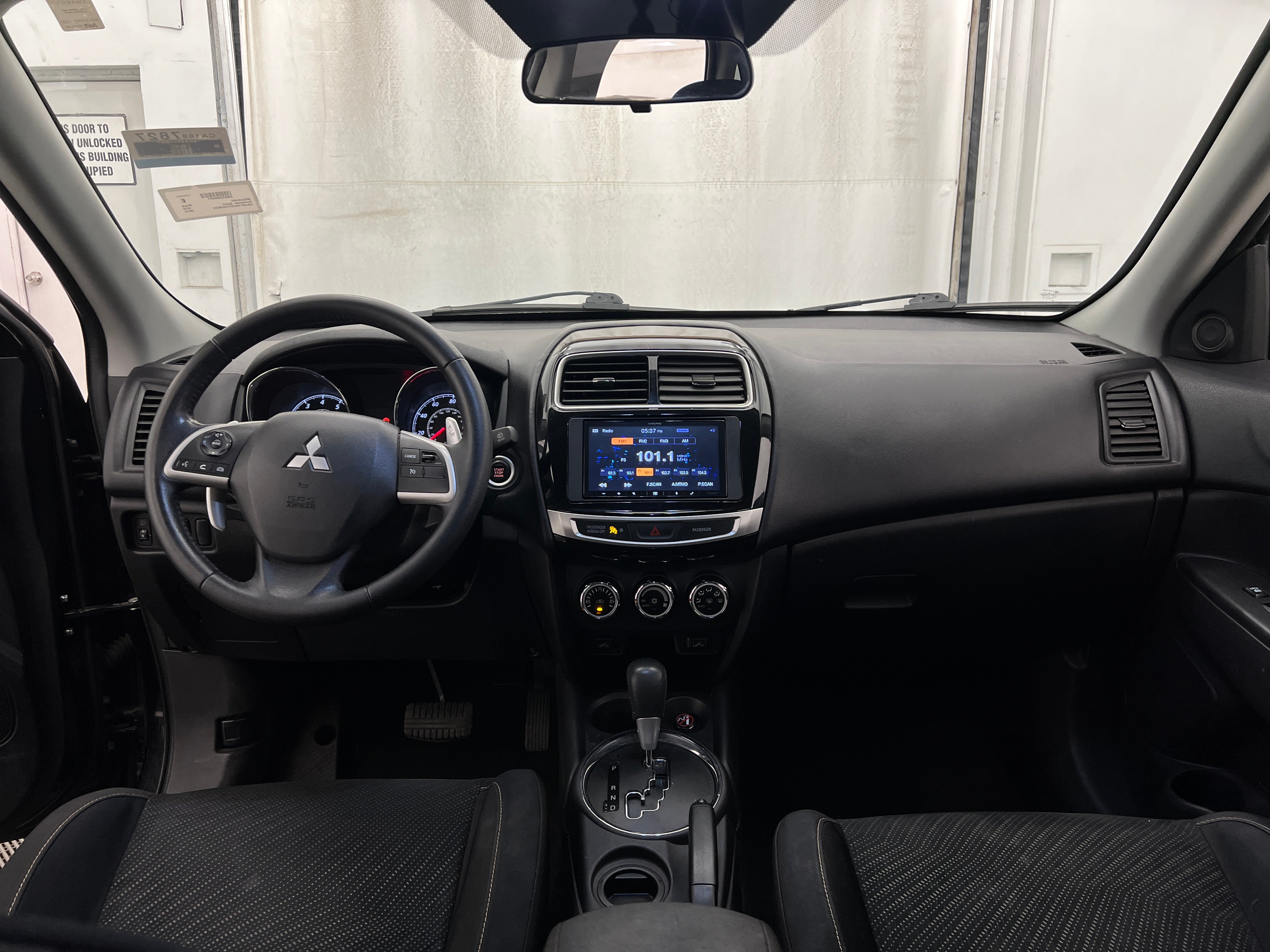 2015 Mitsubishi Outlander Sport SE 3