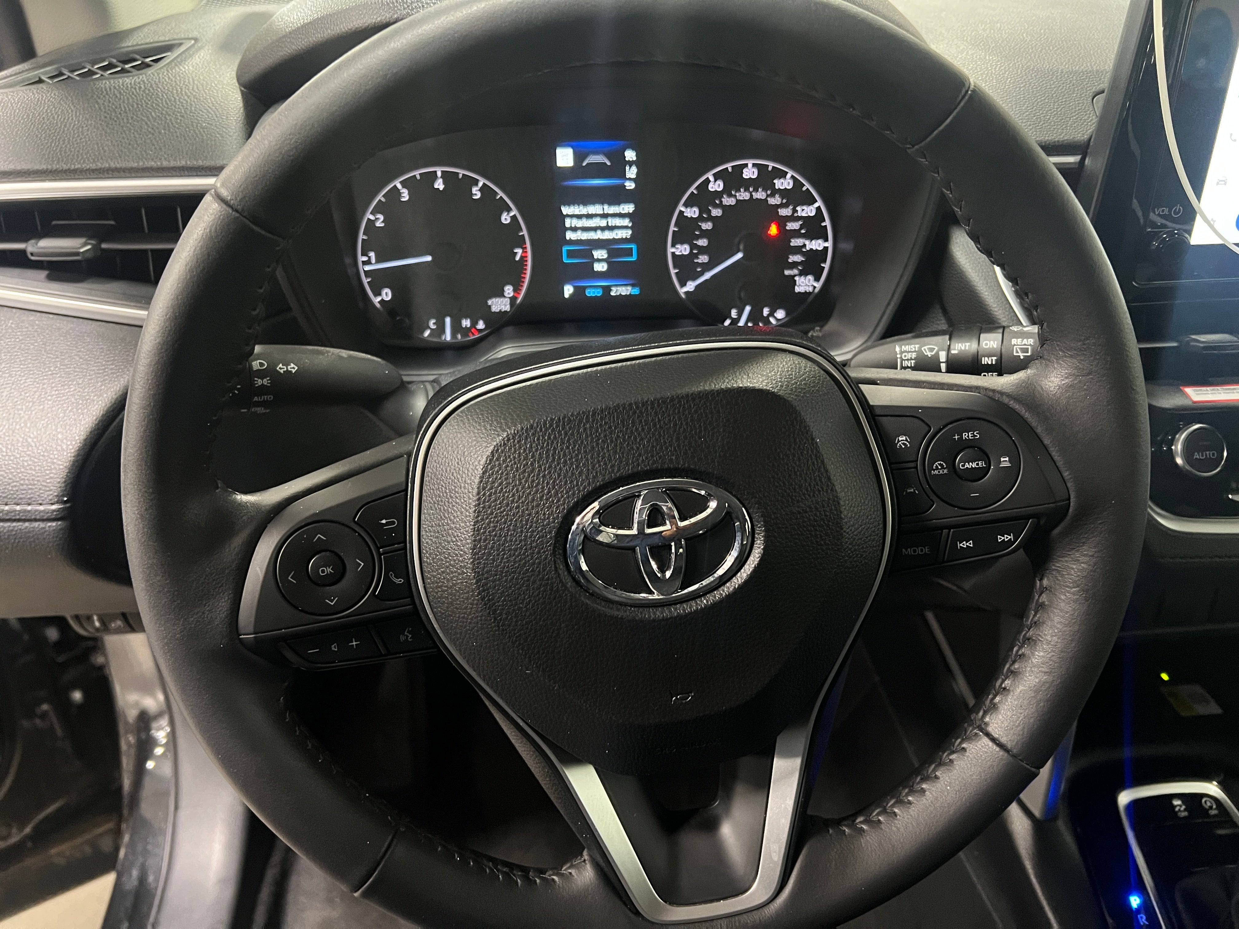 2023 Toyota Corolla Cross LE 5