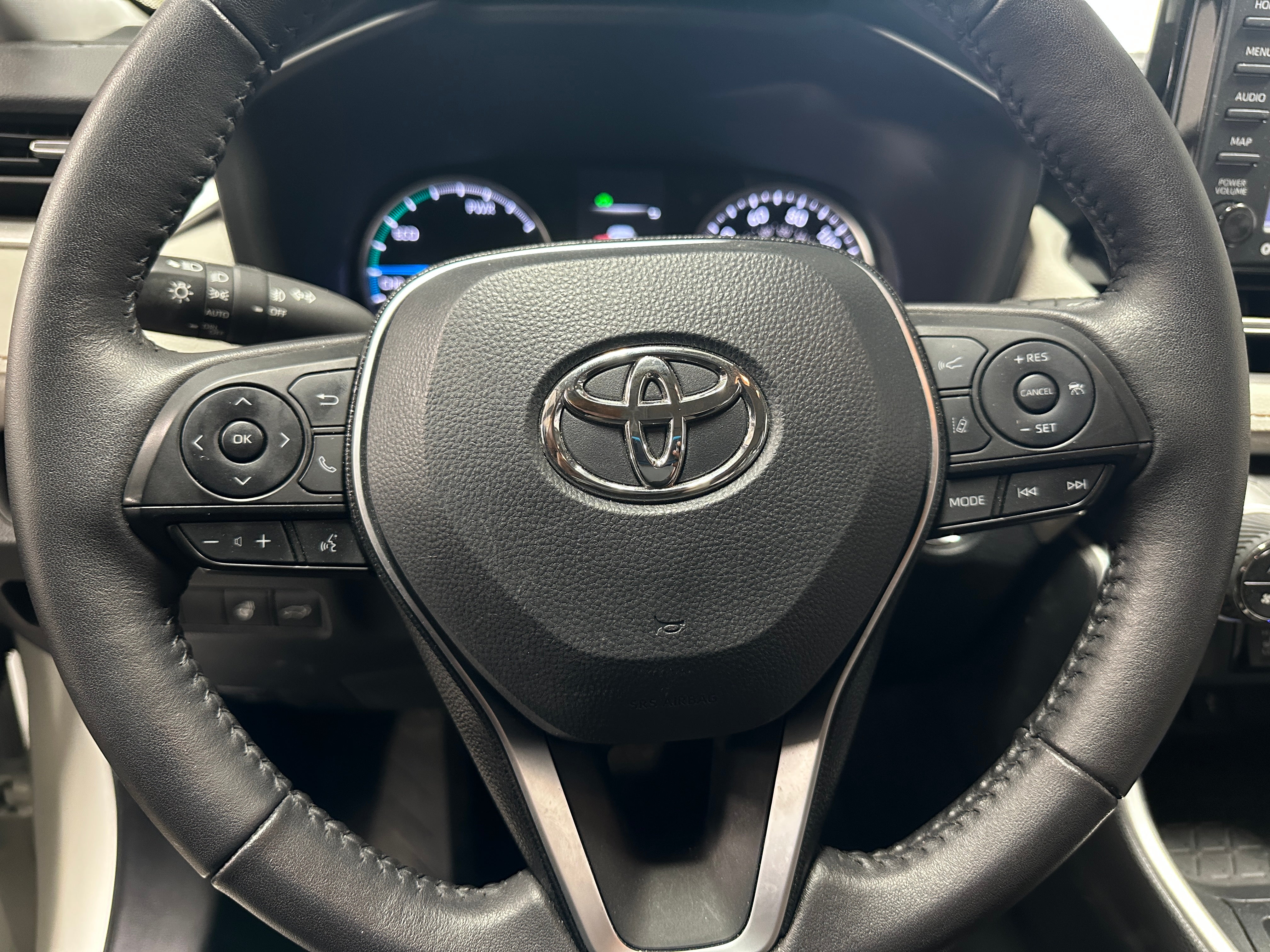 2021 Toyota RAV4 XLE Premium 5