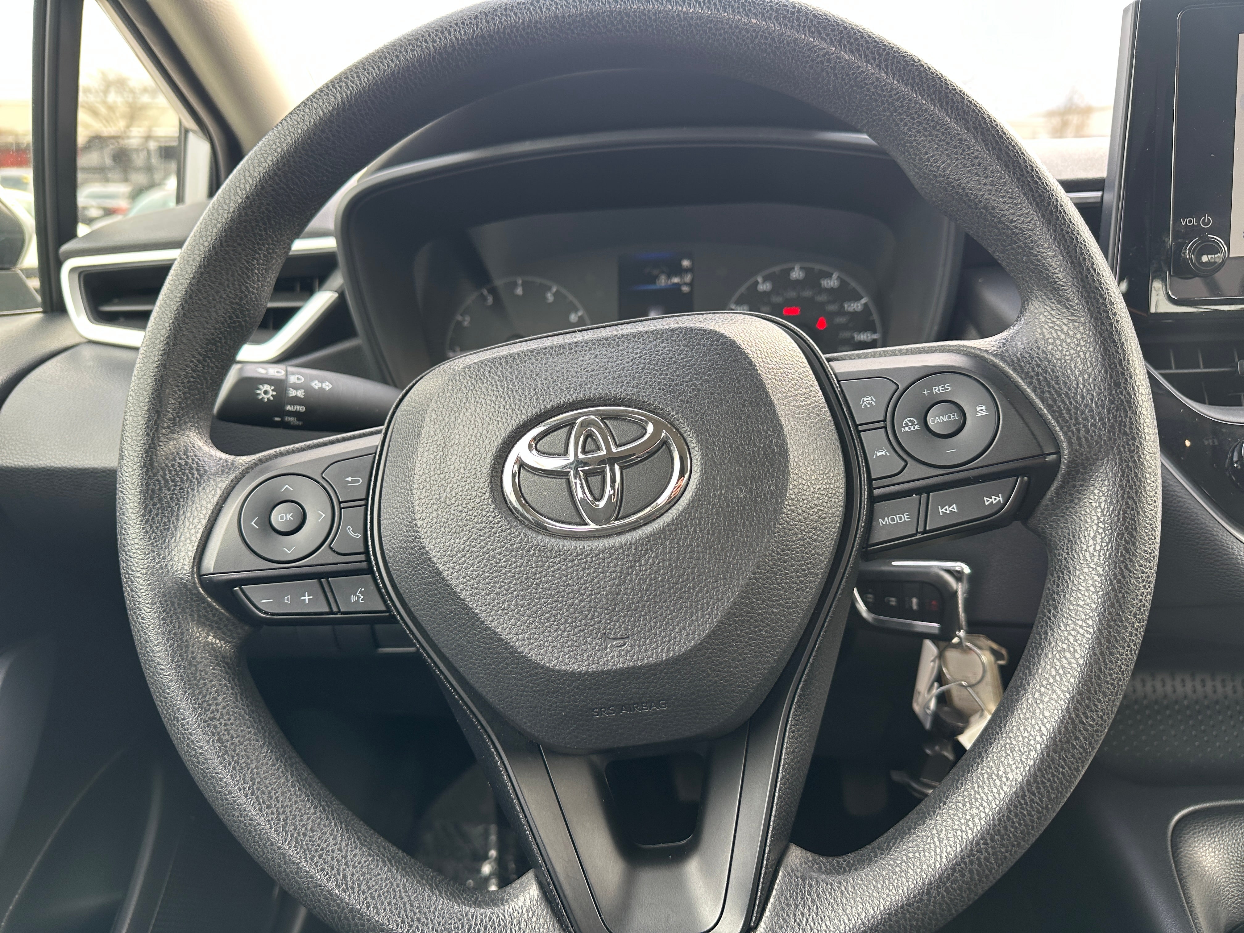 2023 Toyota Corolla LE 5