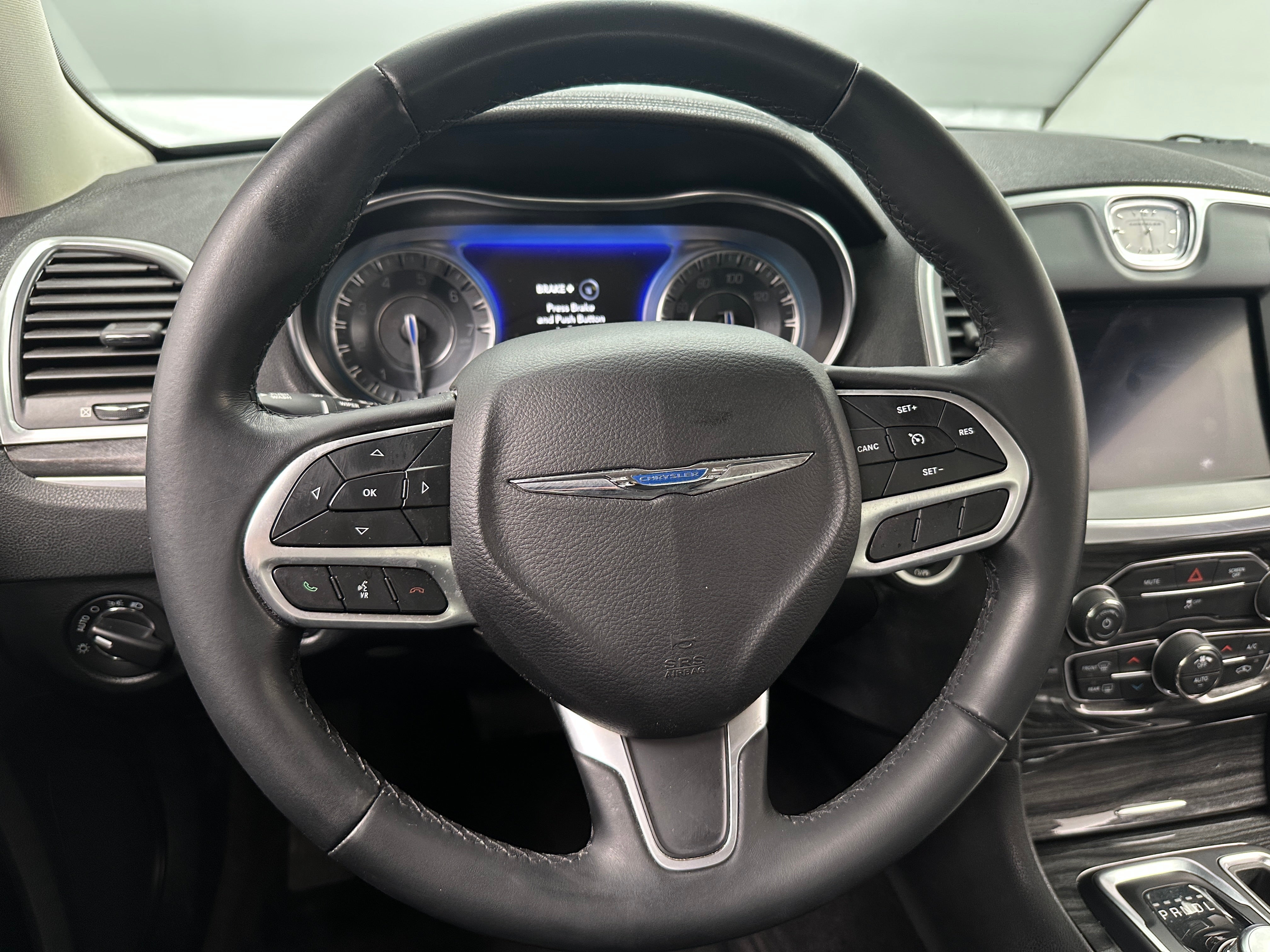 2018 Chrysler 300 Touring 5