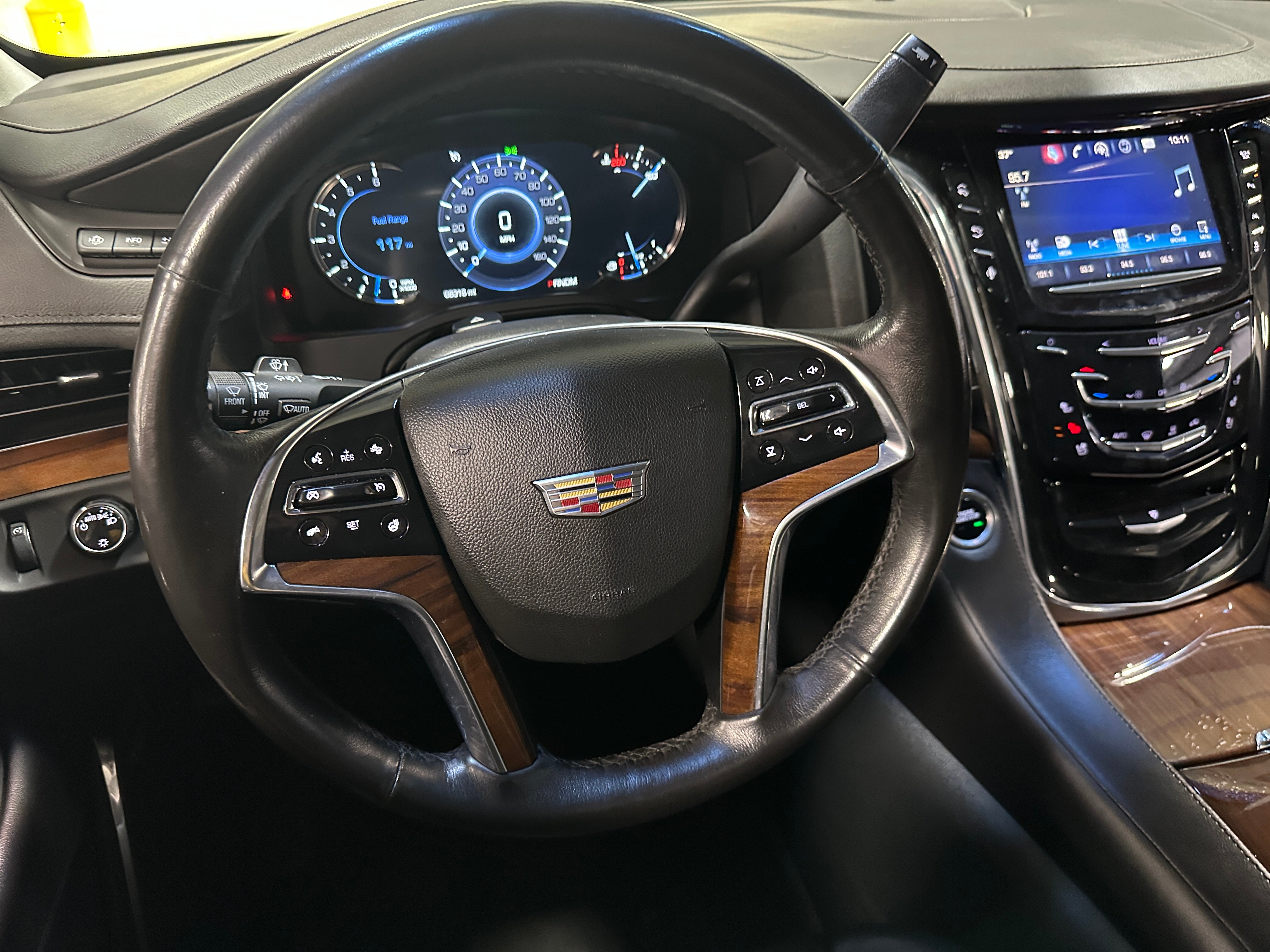 2016 Cadillac Escalade Luxury 4