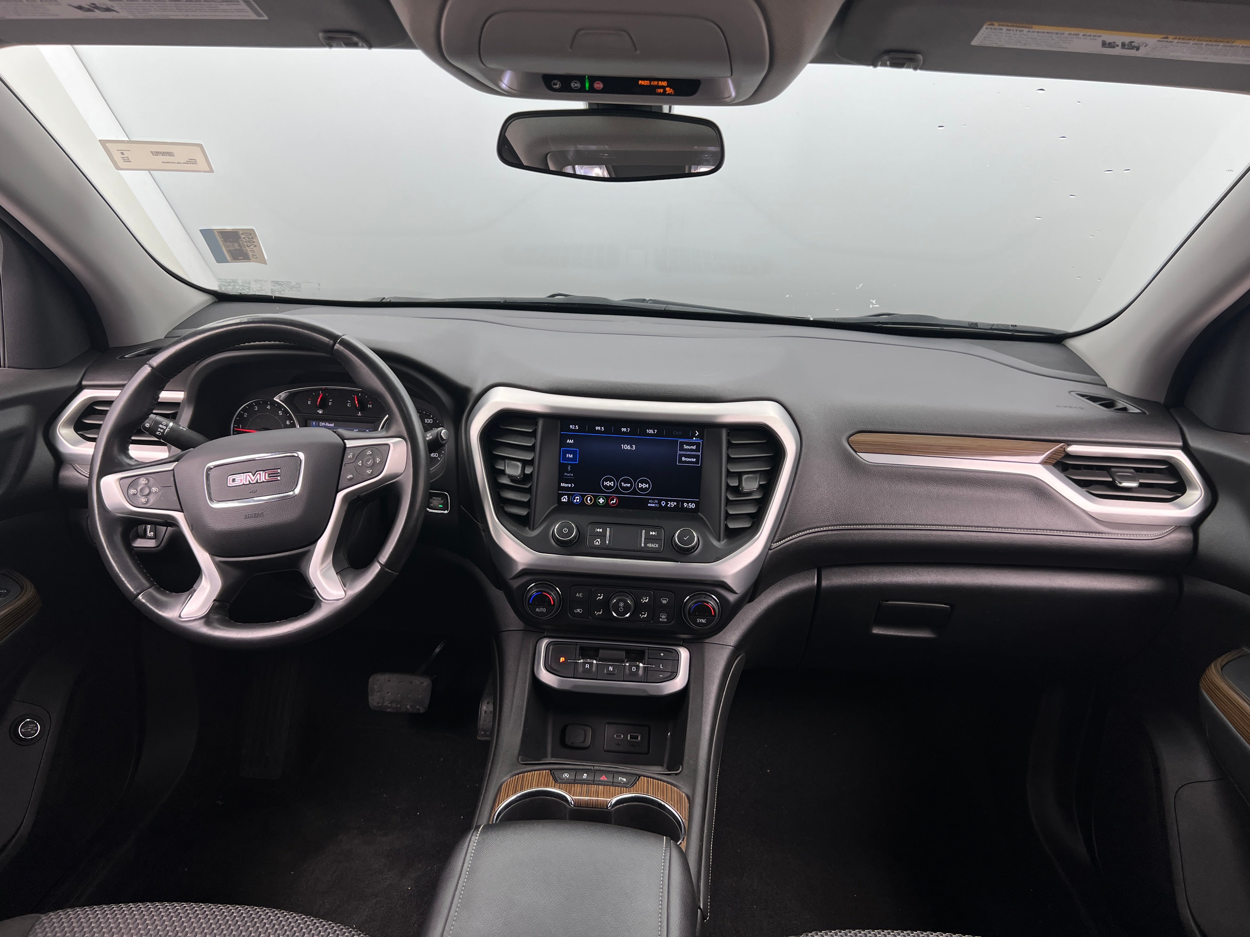 2020 GMC Acadia SLE 3