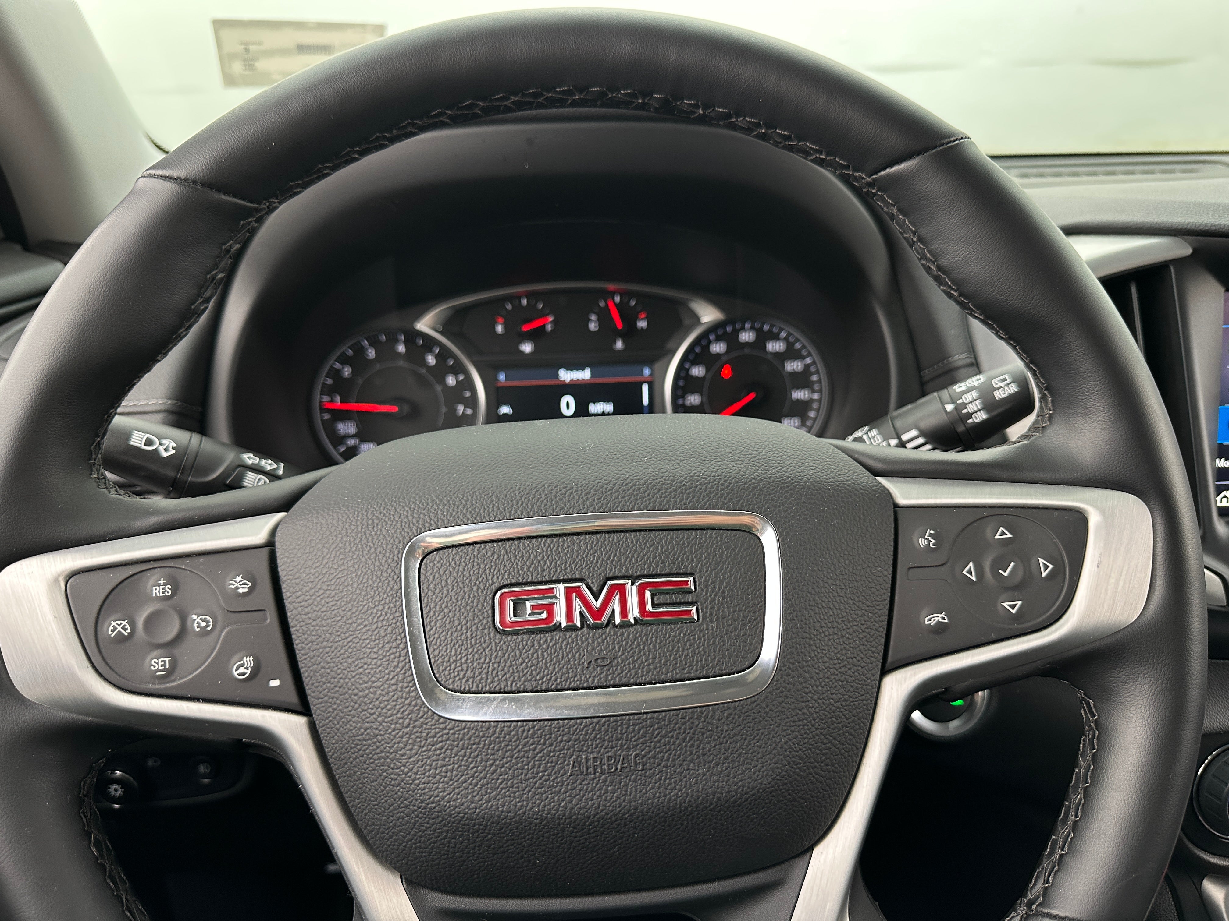 2024 GMC Terrain SLT 4