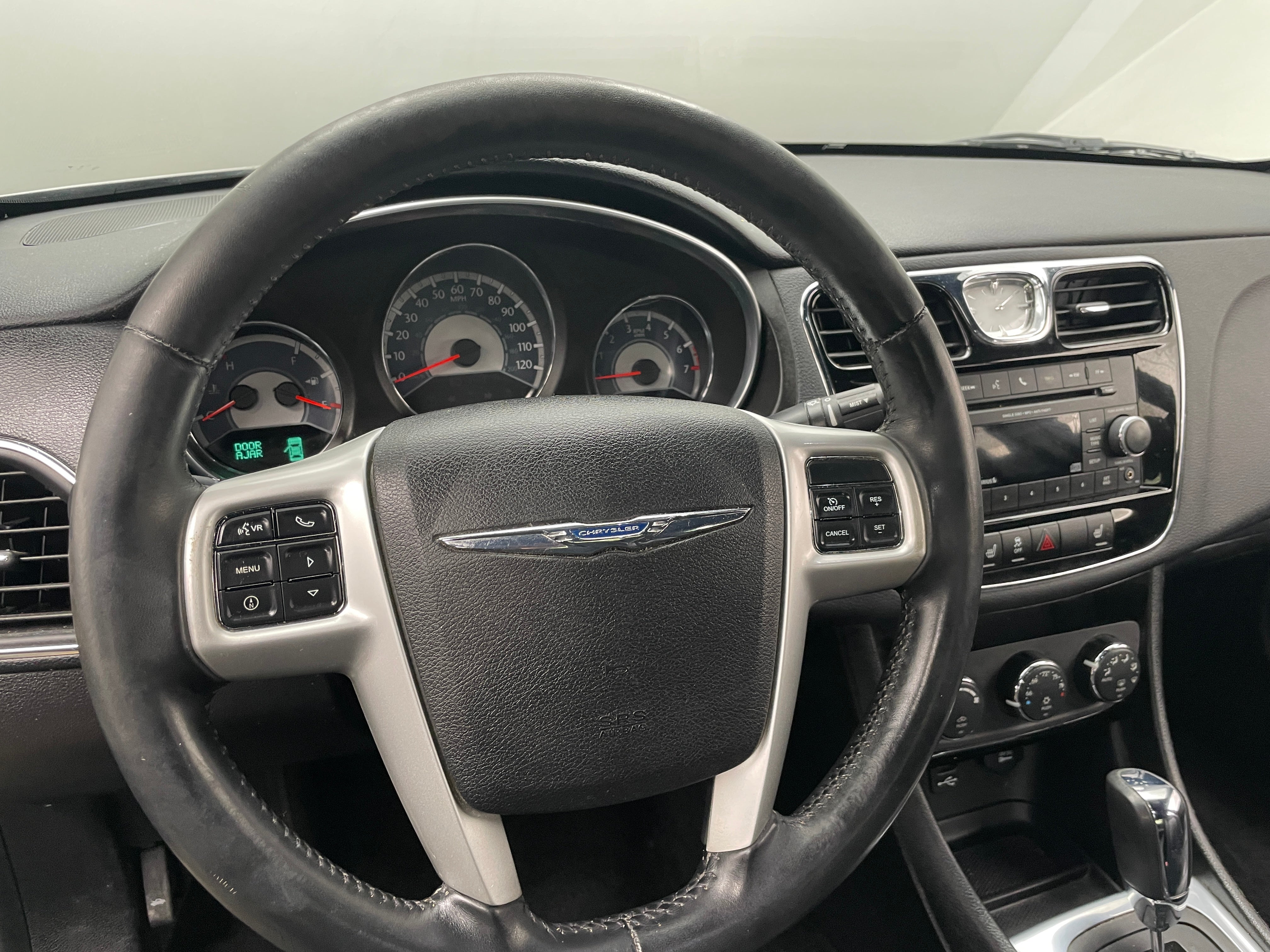 2013 Chrysler 200 Limited 5