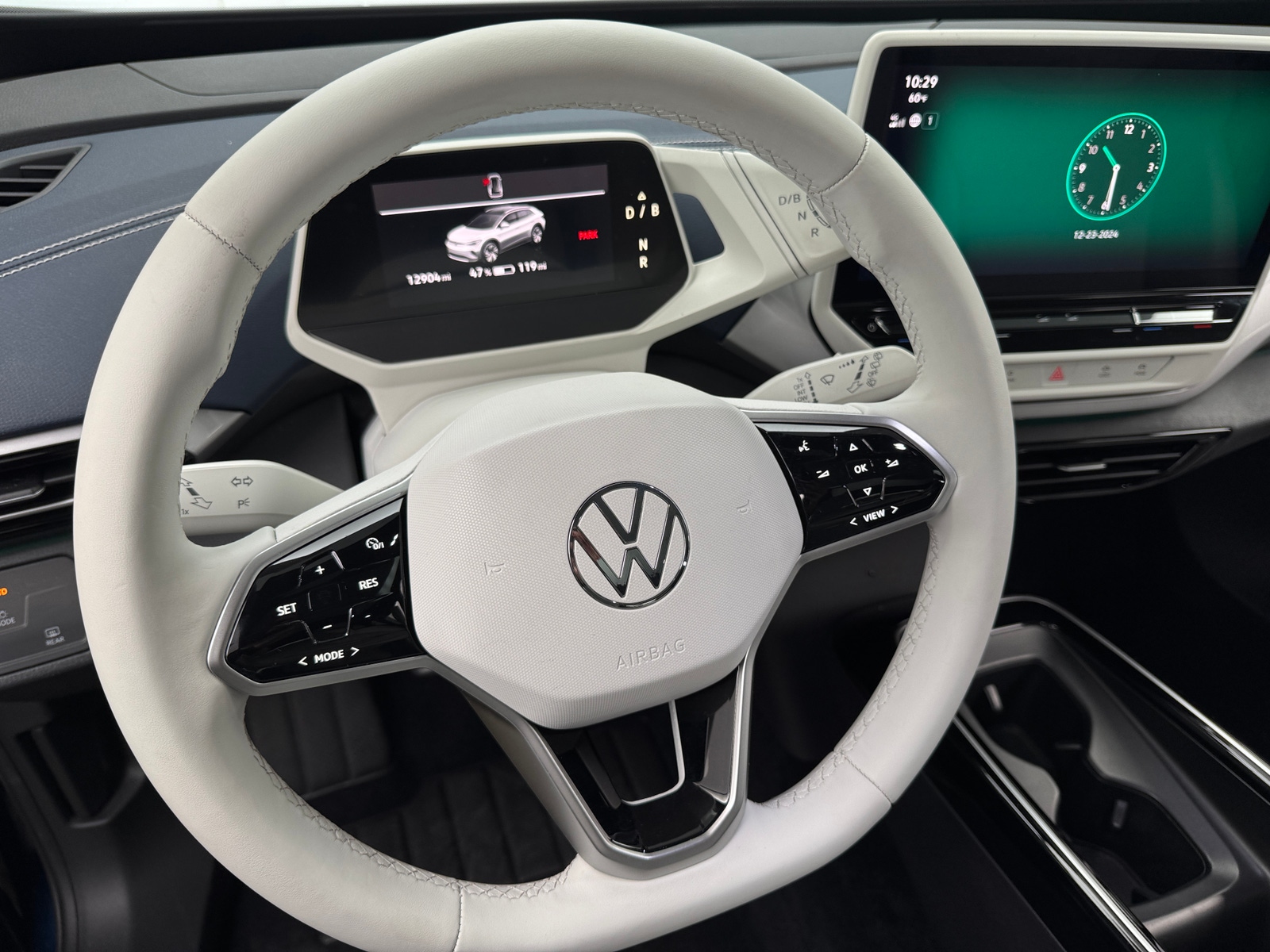 Thumbnail: 2023 Volkswagen ID.4 - 5