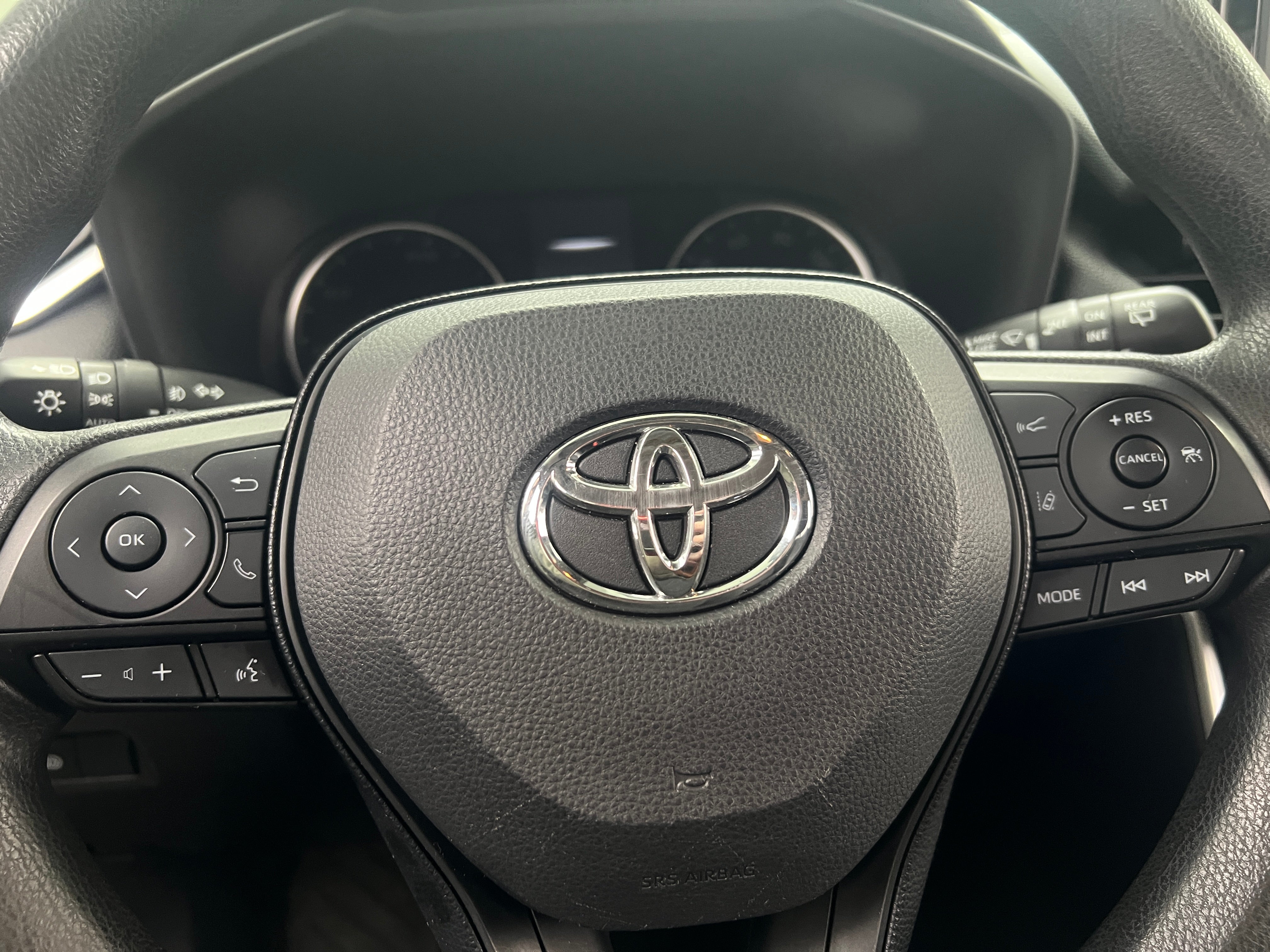 2019 Toyota RAV4 XLE 5