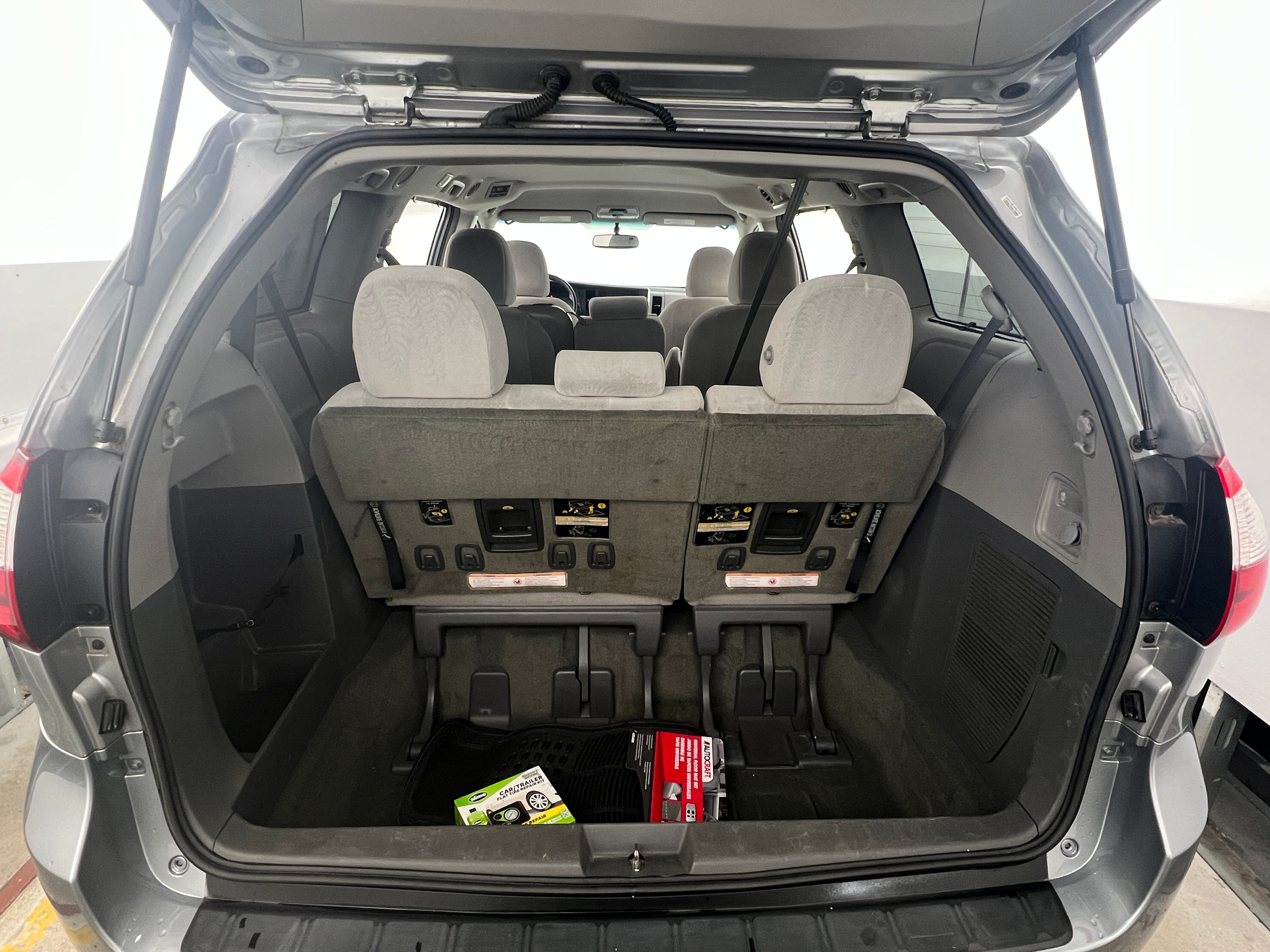 2015 Toyota Sienna LE 7