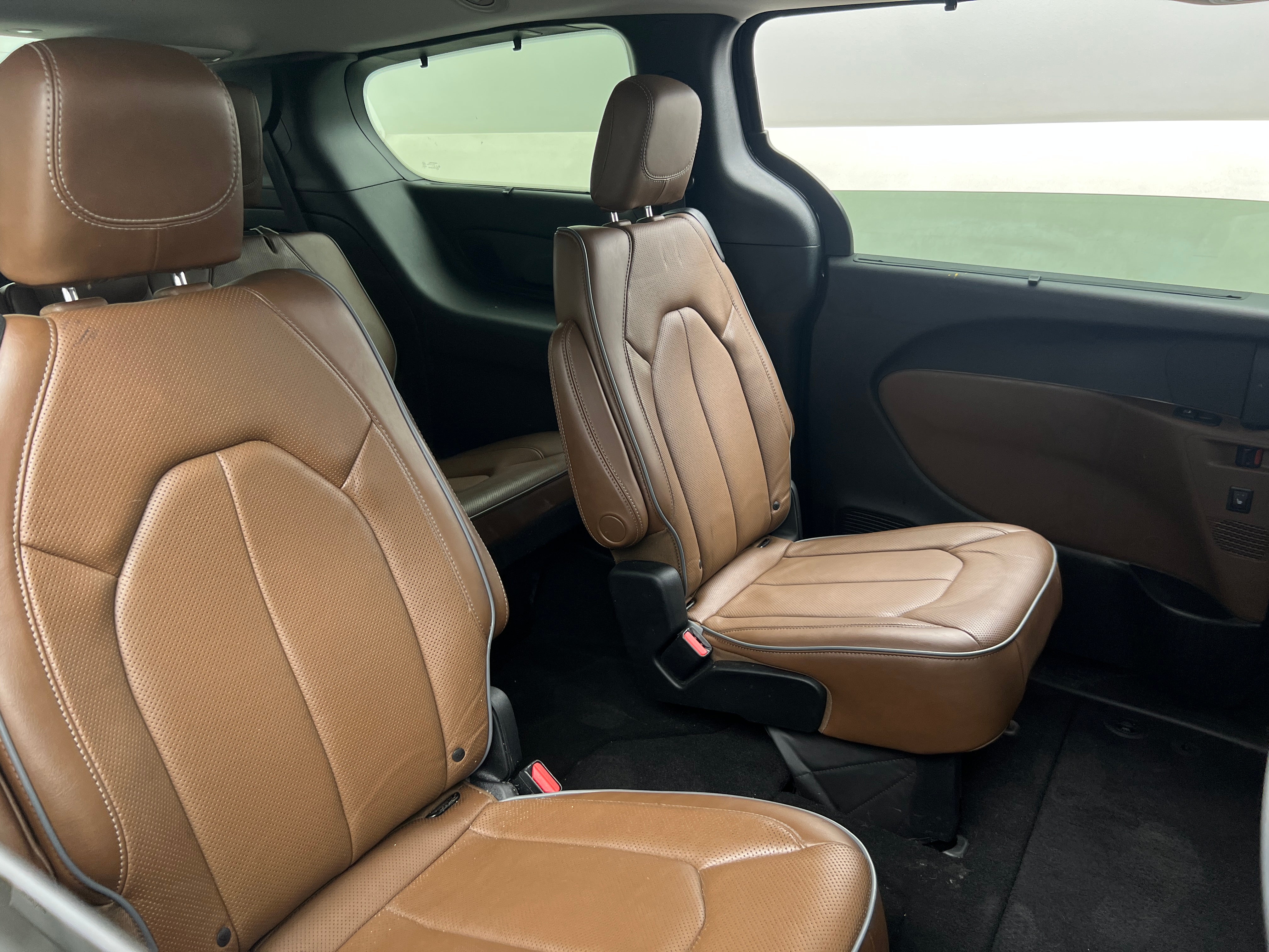 2019 Chrysler Pacifica Limited 5