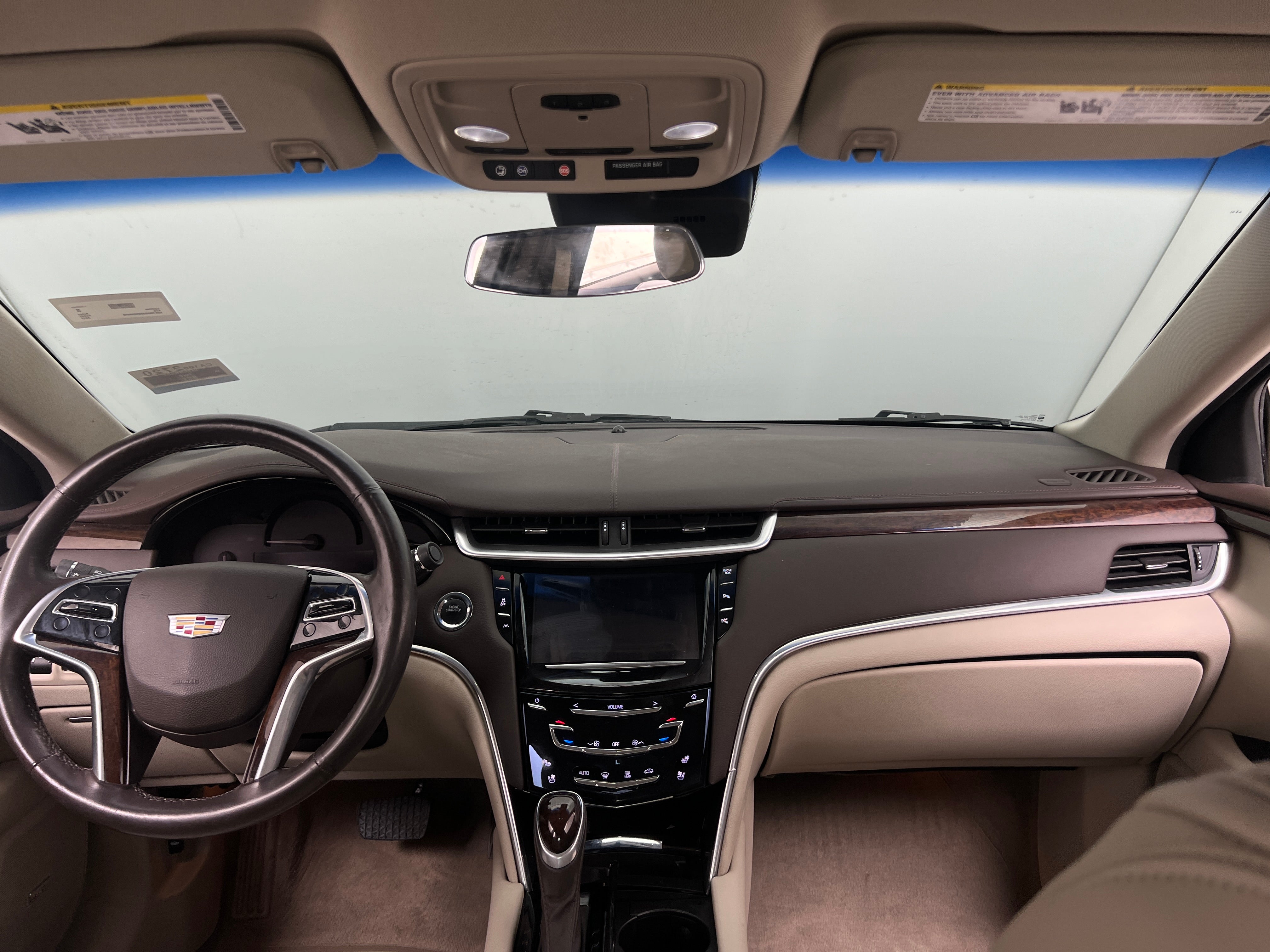 2016 Cadillac XTS Luxury 2