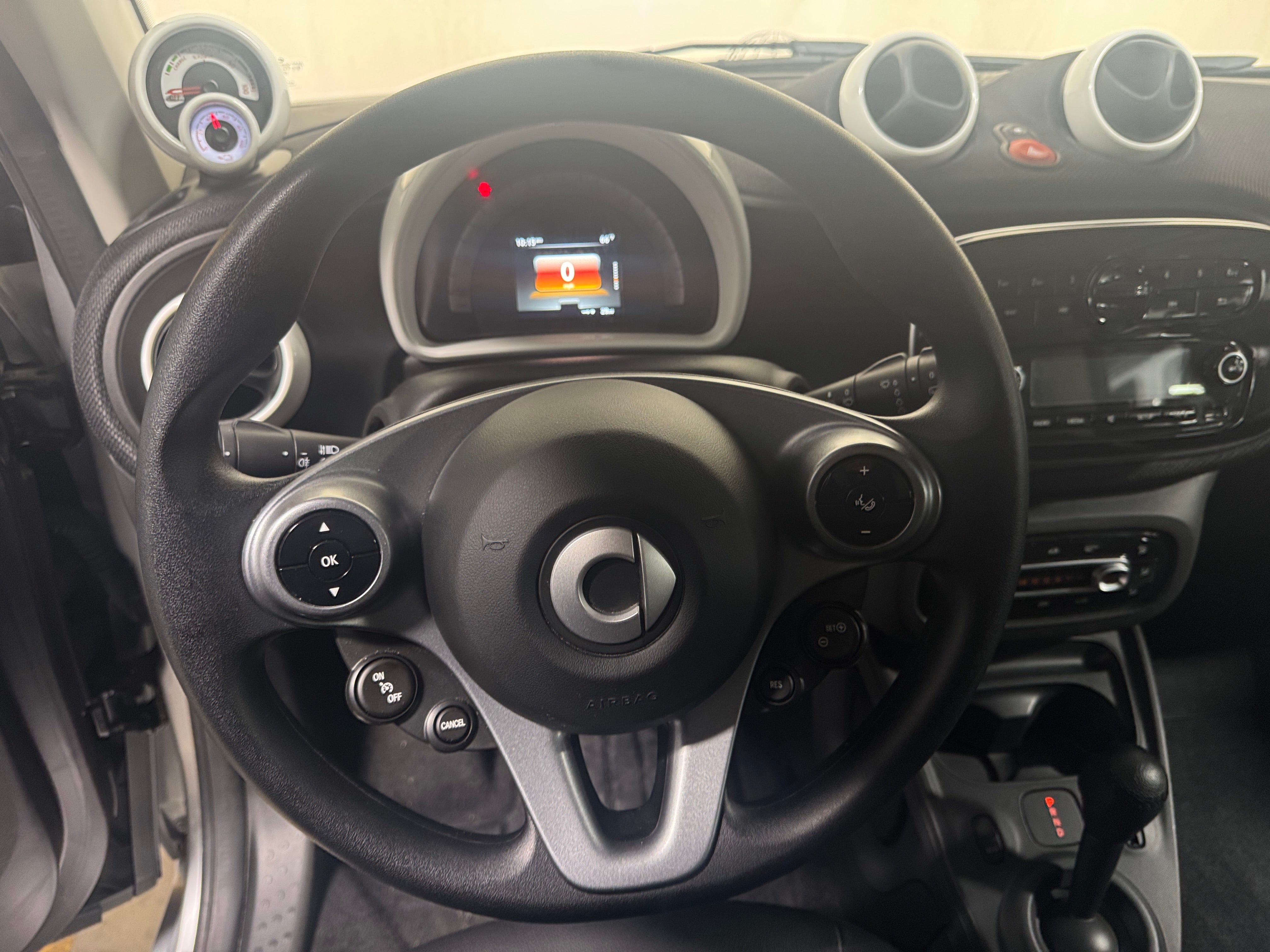 2018 smart fortwo Prime 4