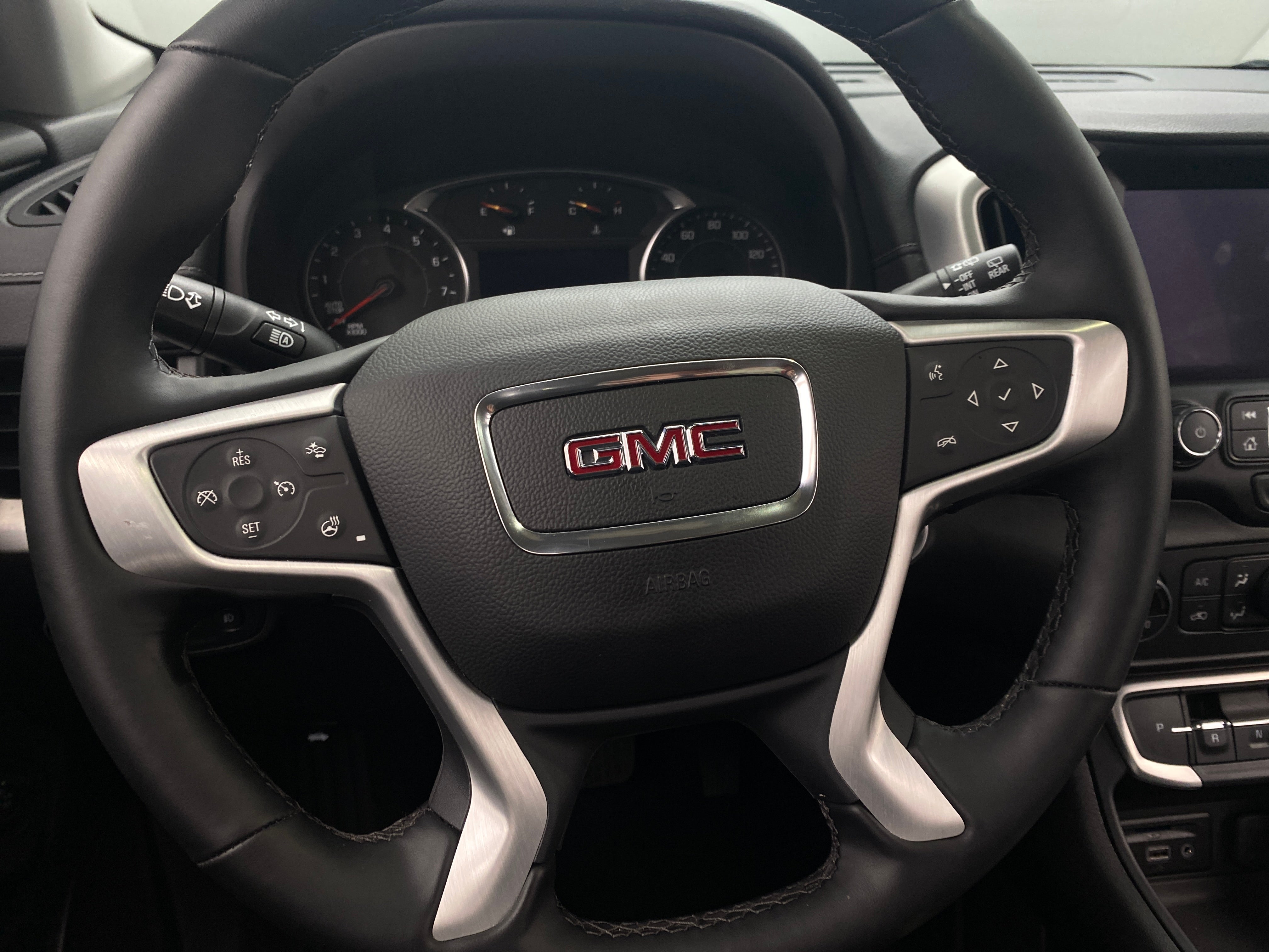 2024 GMC Terrain SLT 4