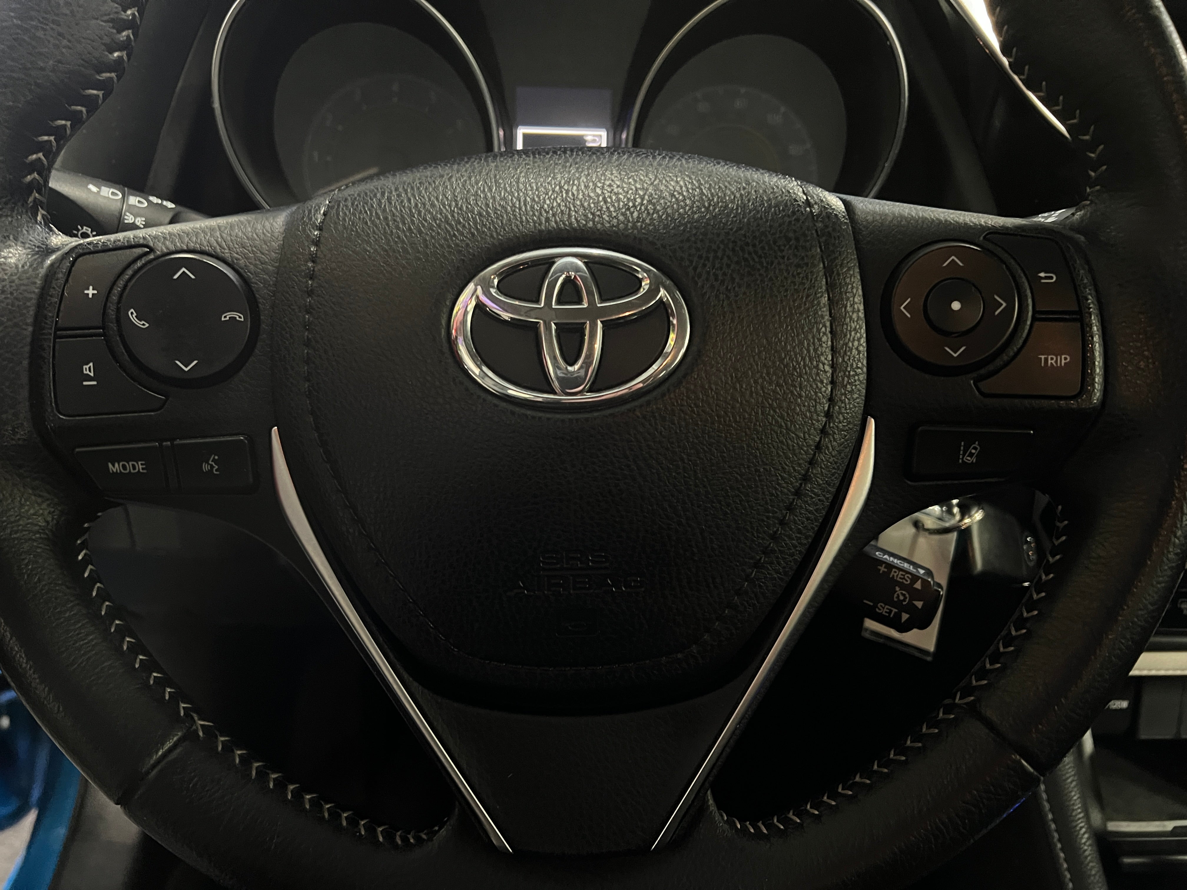 2018 Toyota Corolla iM Base 5