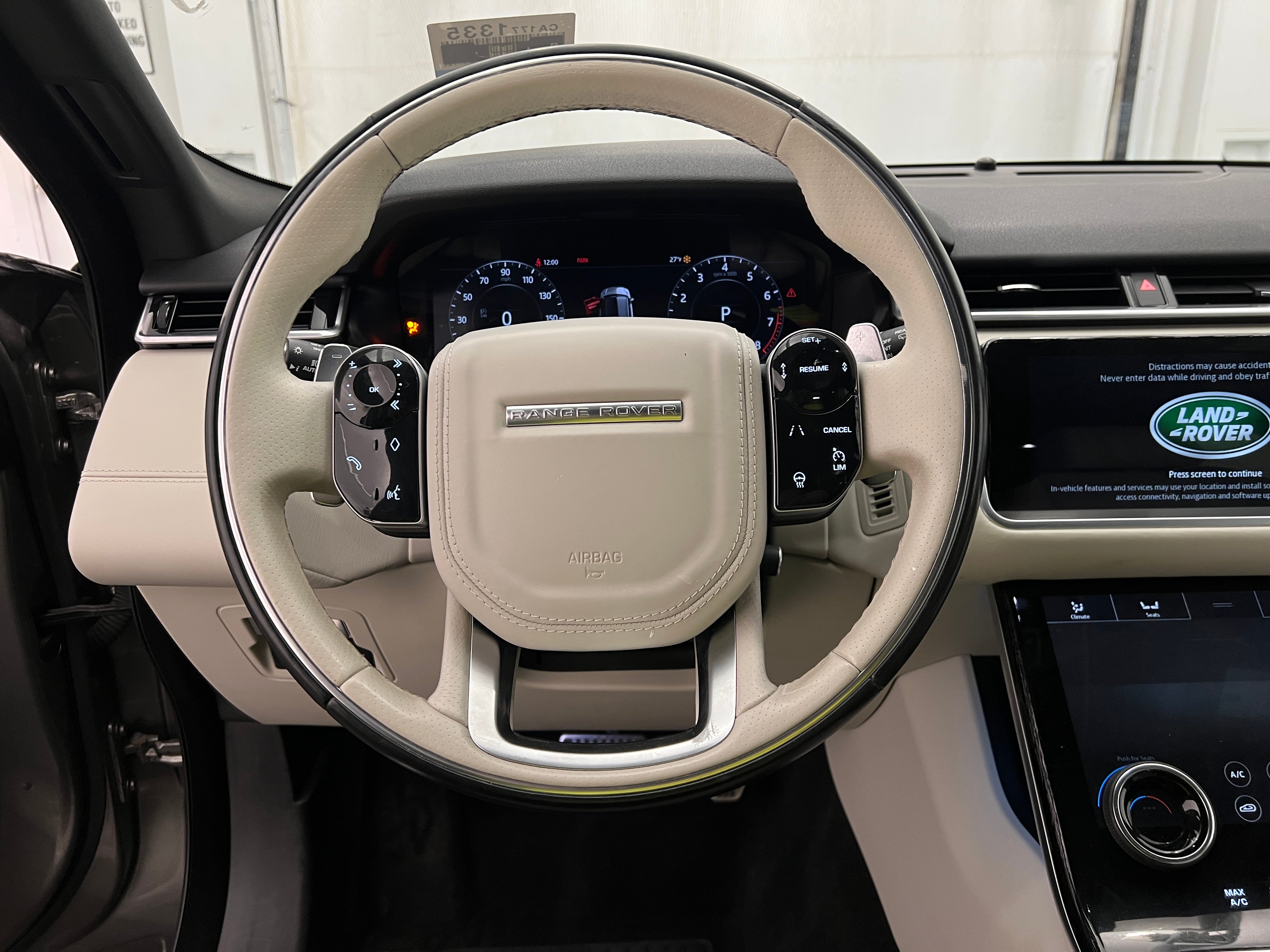 2019 Land Rover Range Rover Velar R-Dynamic HSE 4