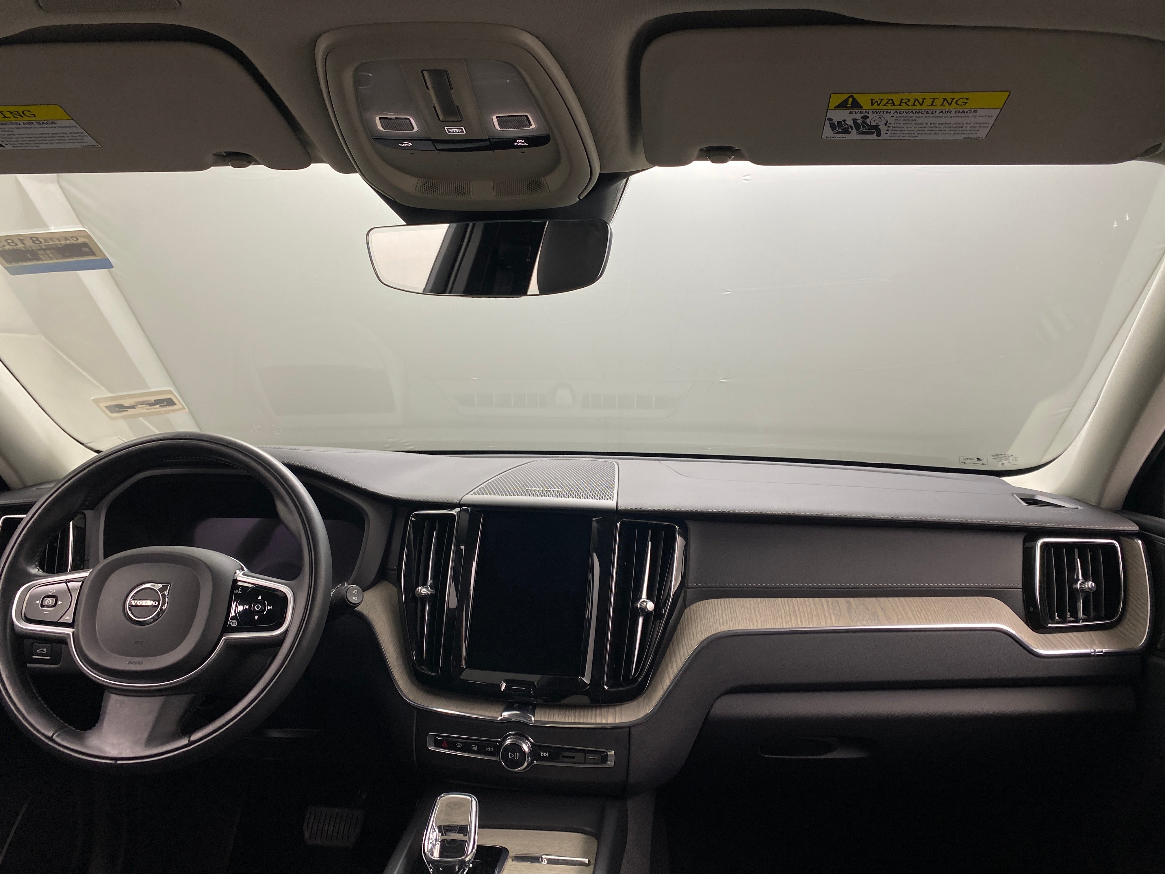 2022 Volvo XC60 B5 Inscription 2