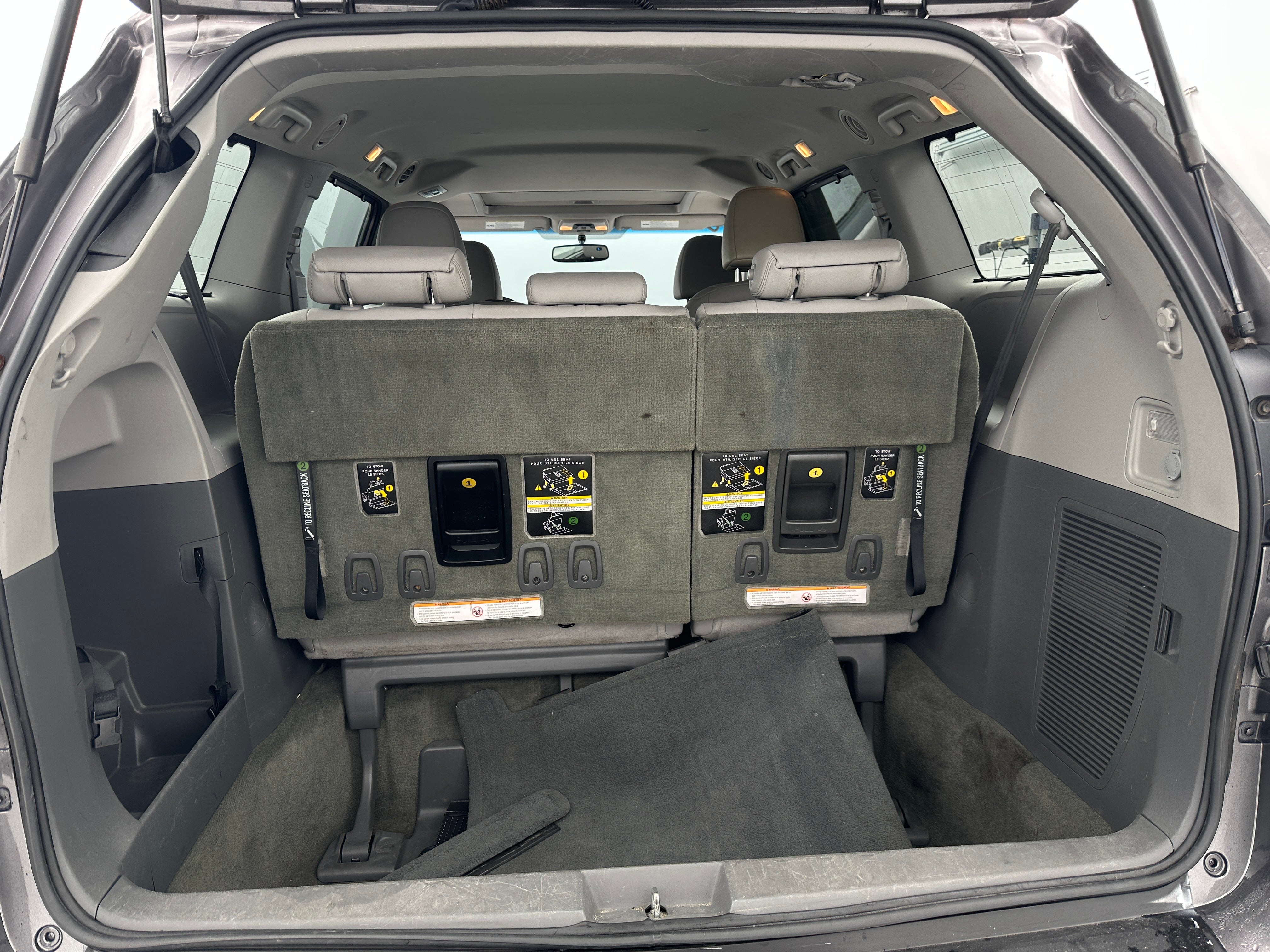 2015 Toyota Sienna XLE 6