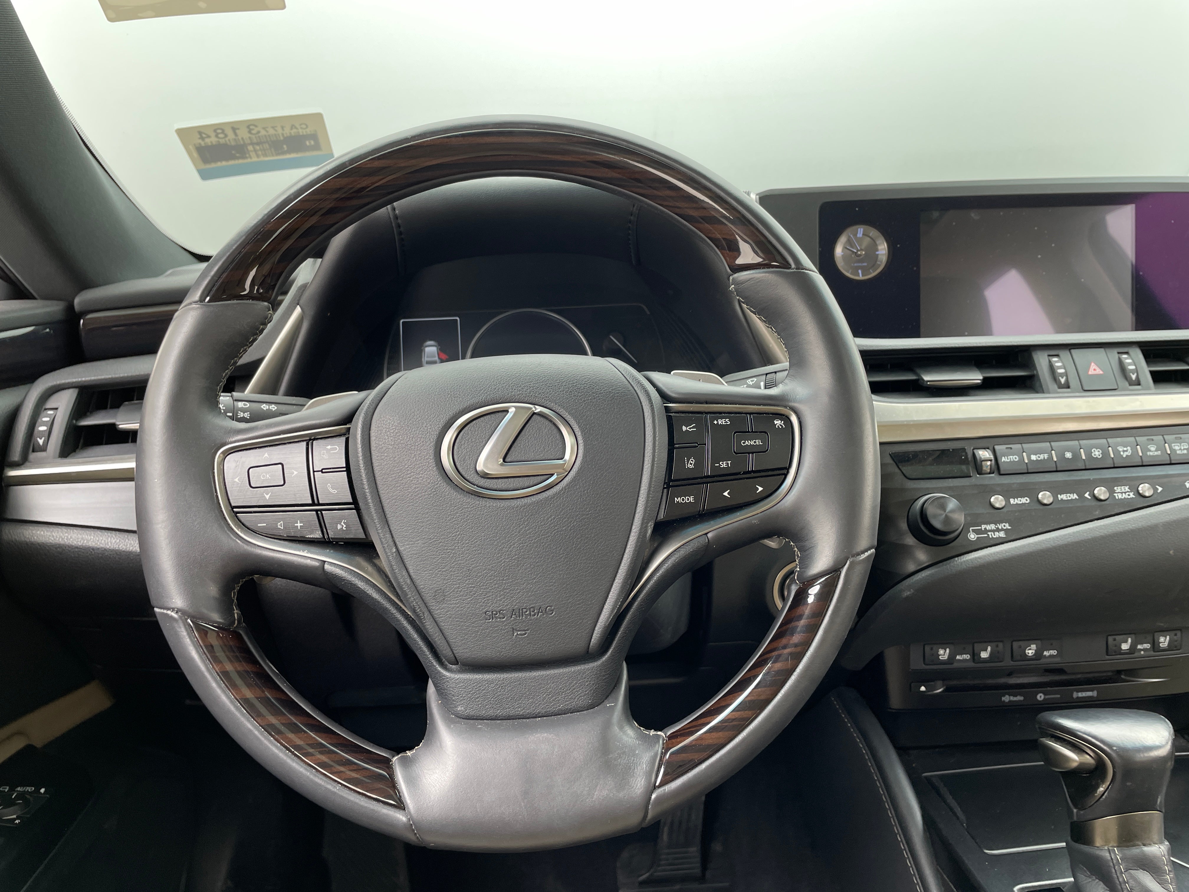 2020 Lexus ES 350 5