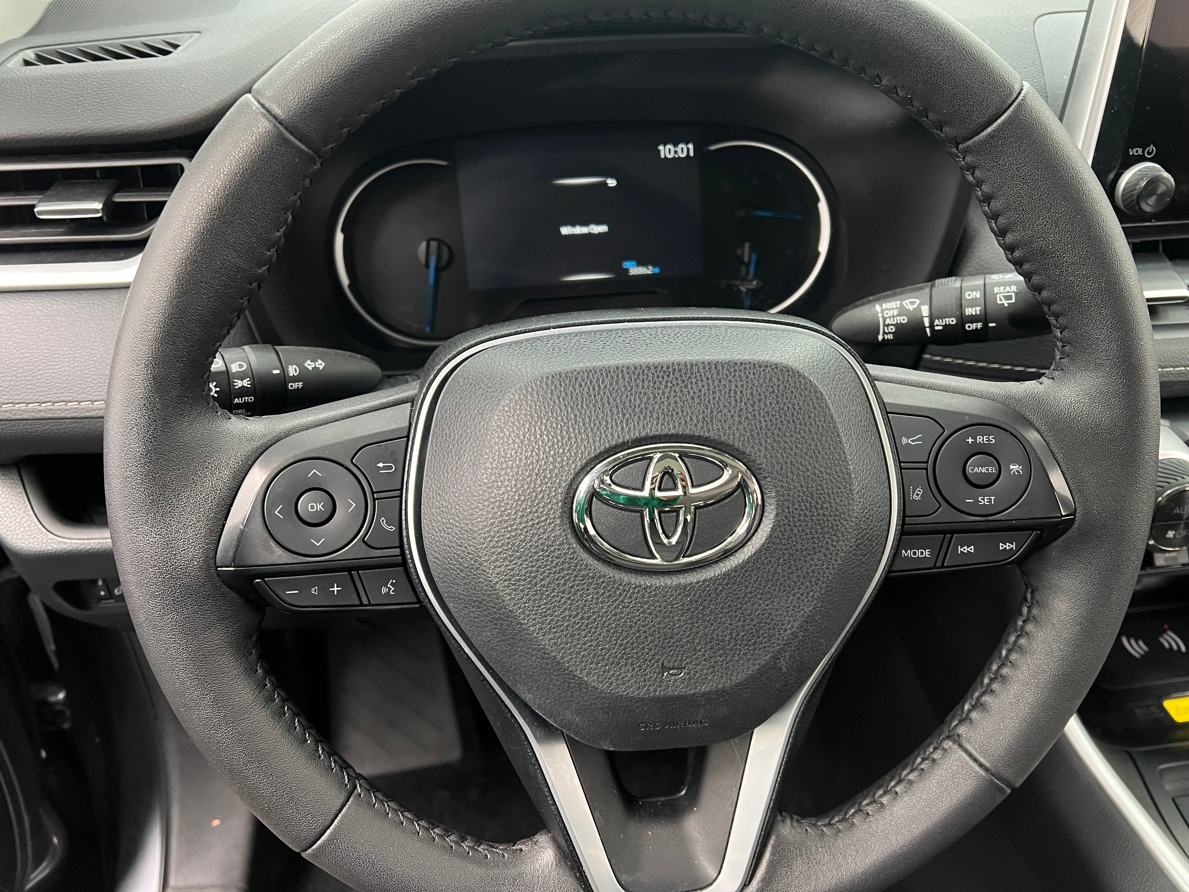 2023 Toyota RAV4 XLE Premium 5