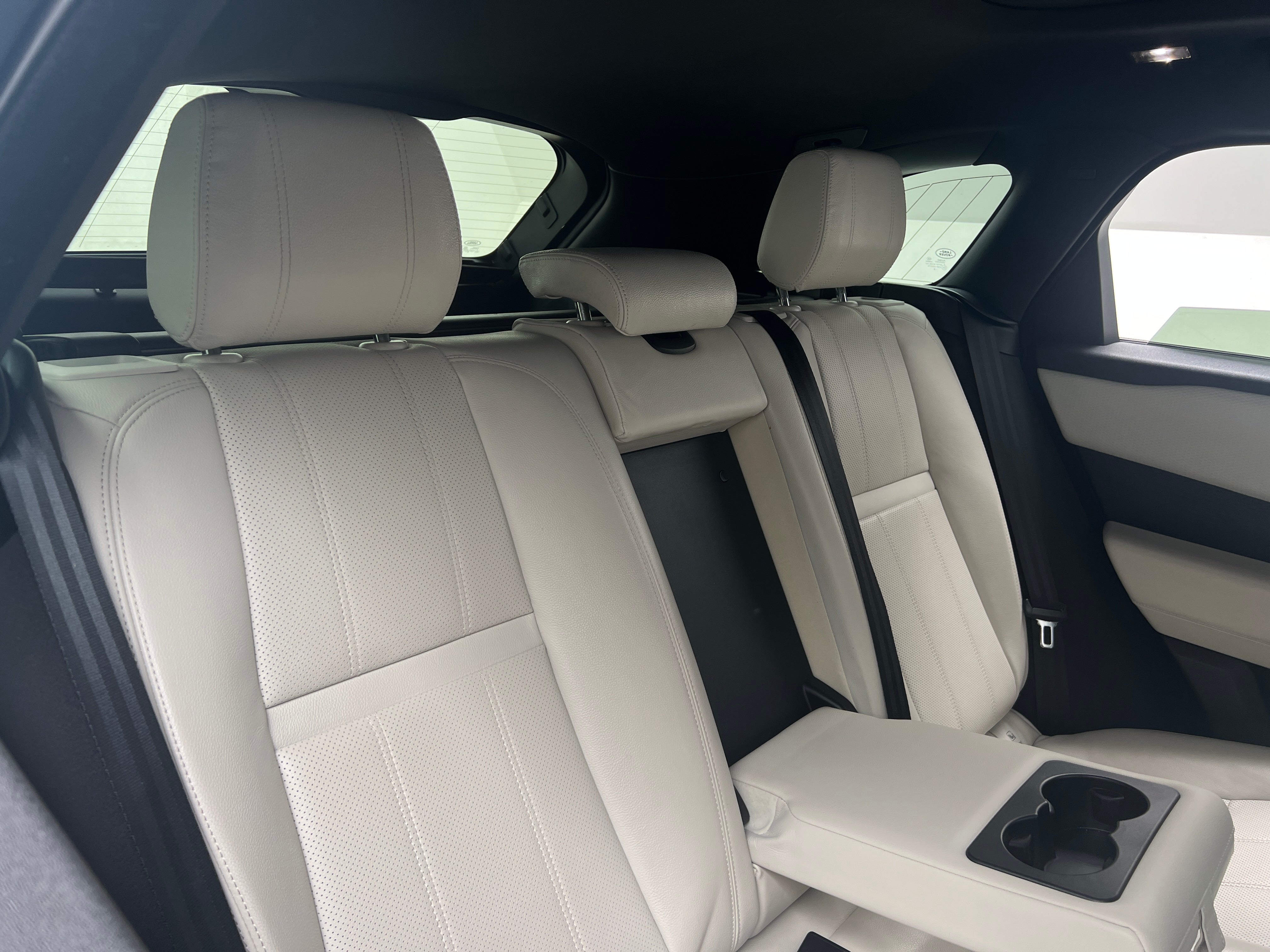 2019 Land Rover Range Rover Velar R-Dynamic SE 6