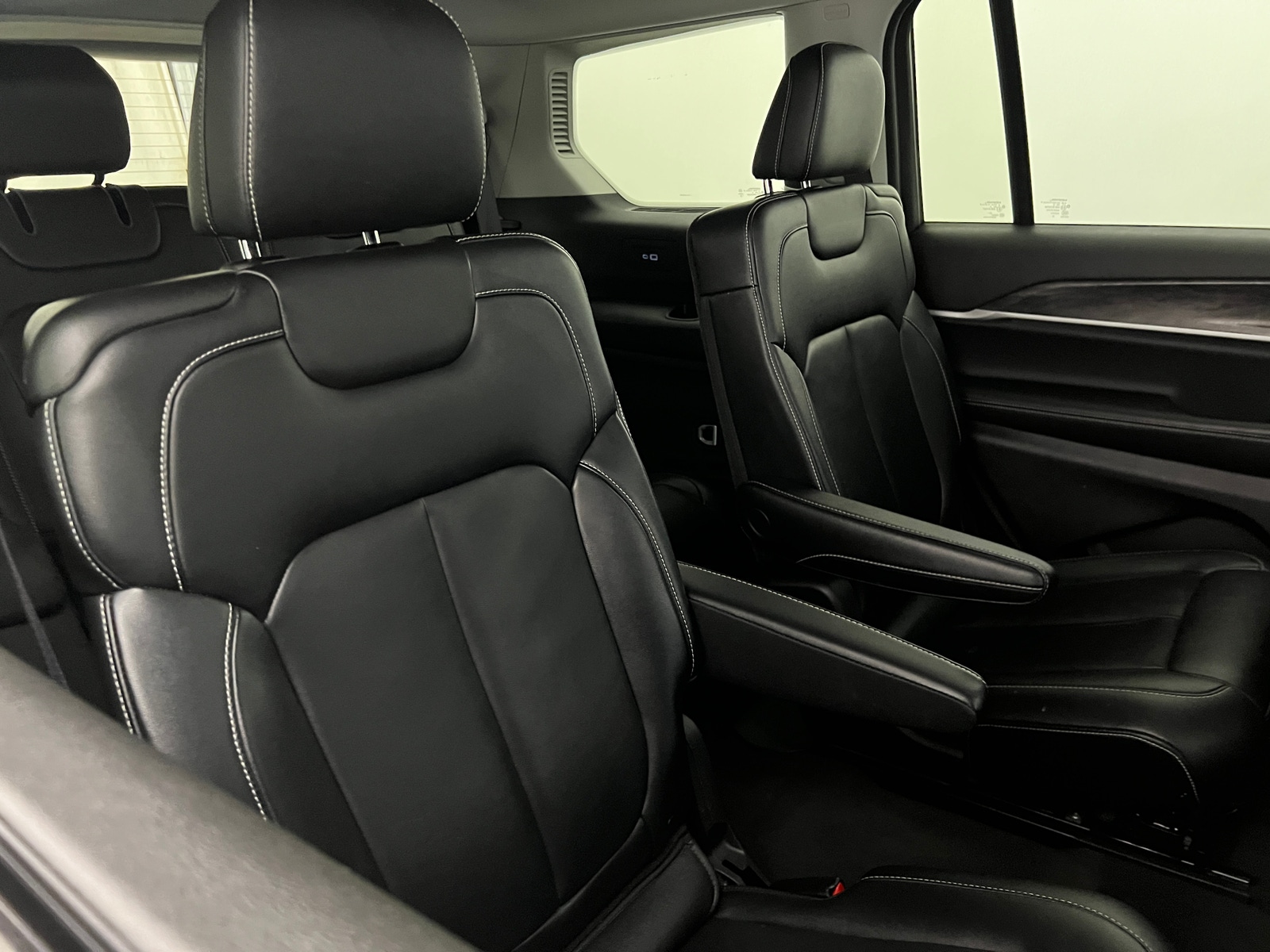 Thumbnail: 2022 Jeep Grand Cherokee L - 5